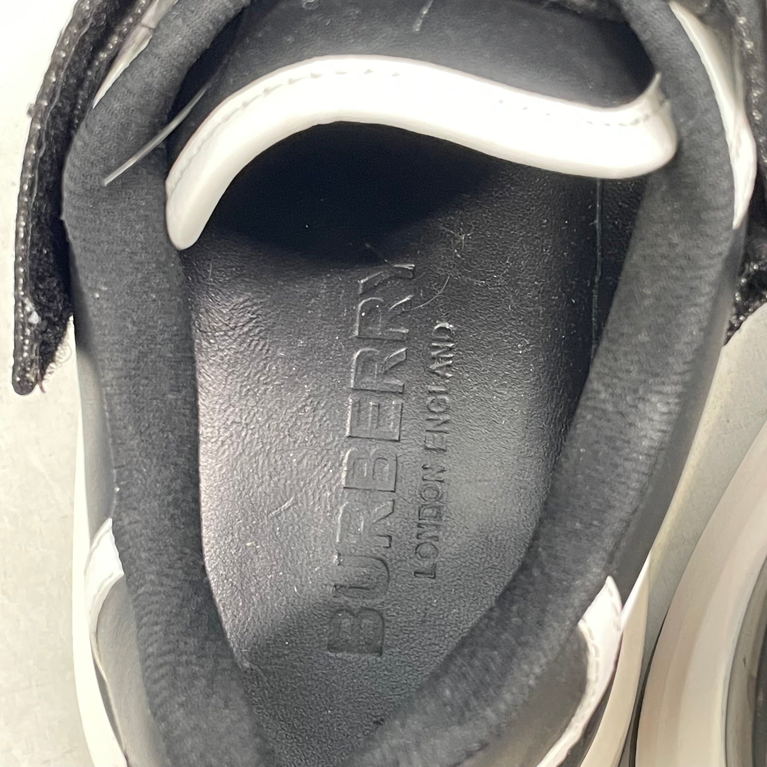 BURBERRY LONDON/Low-Sneakers/US 10/Leather/WHT/low trainers/blk view 3