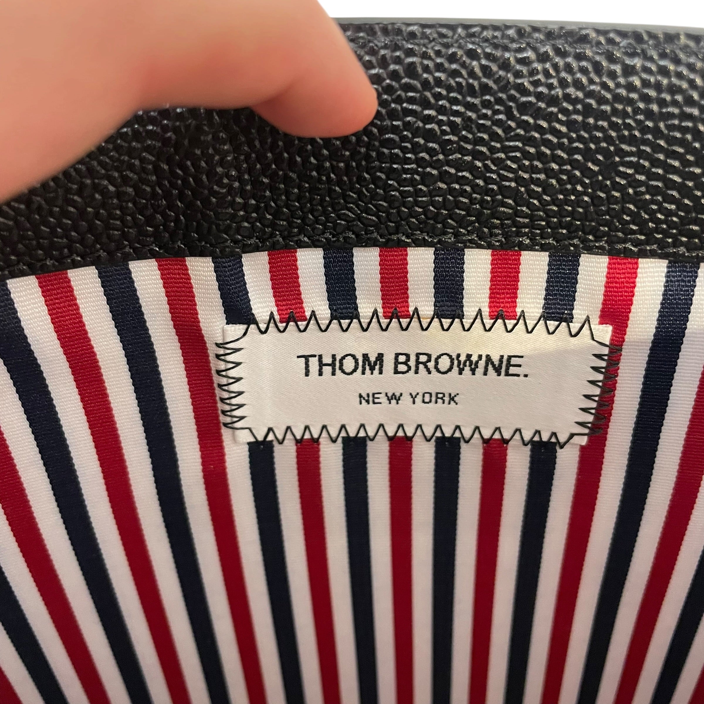 THOM BROWNE. NEW YORK/Pouch/Leather/BLK/LAPTOP POUCH ENVELOPE view 5