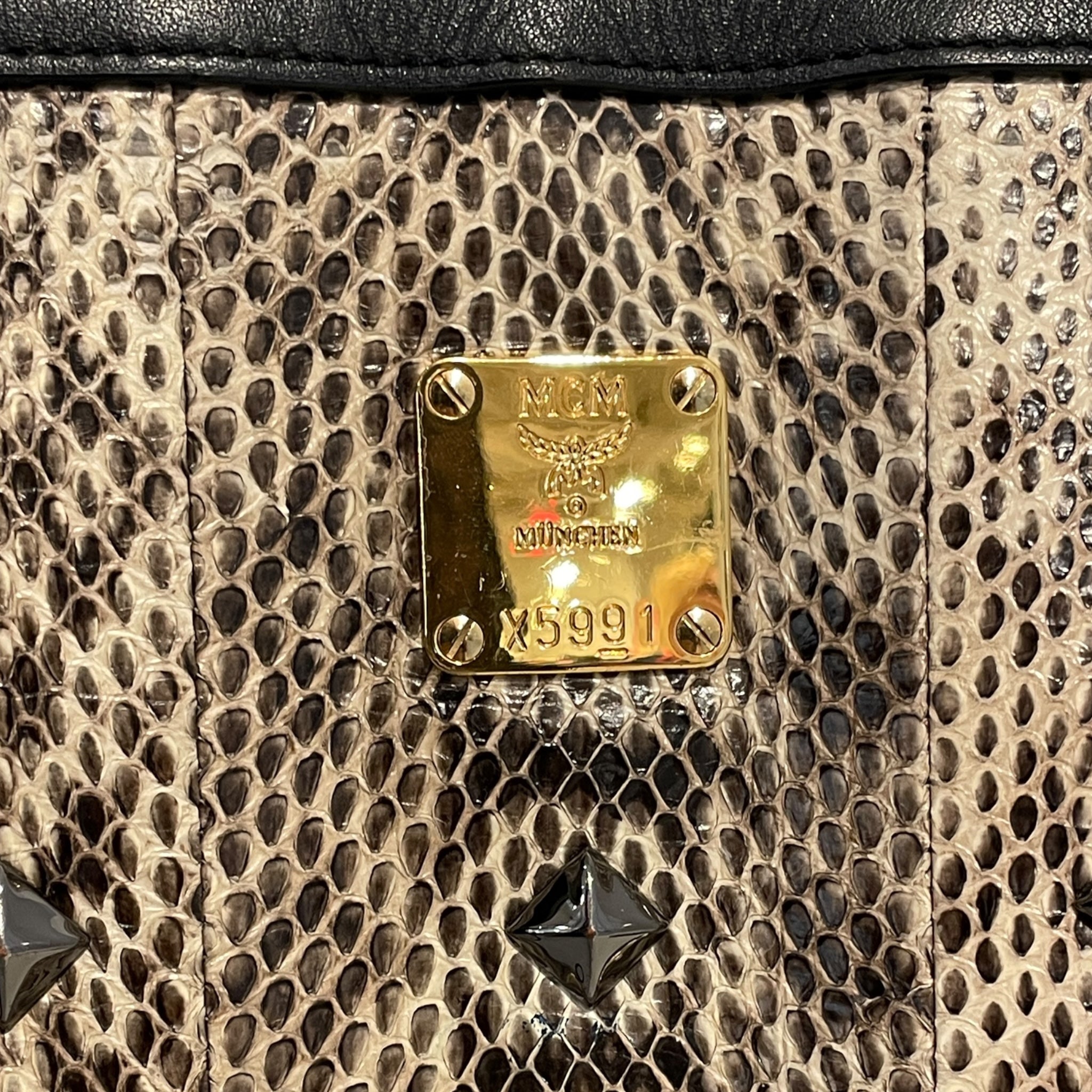 MCM/Cross Body Bag/Animal Pattern/Leather/CRM/Snake Print view 4