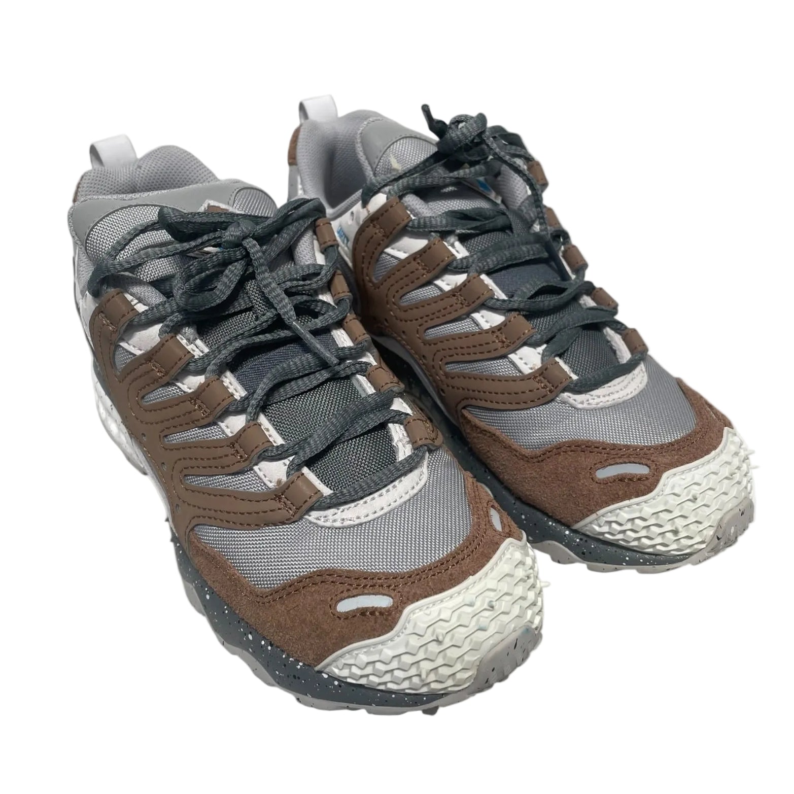 NIKE/UNDEFEATED/Low-Sneakers/US 5.5/GRY/FN7546-200 view 1