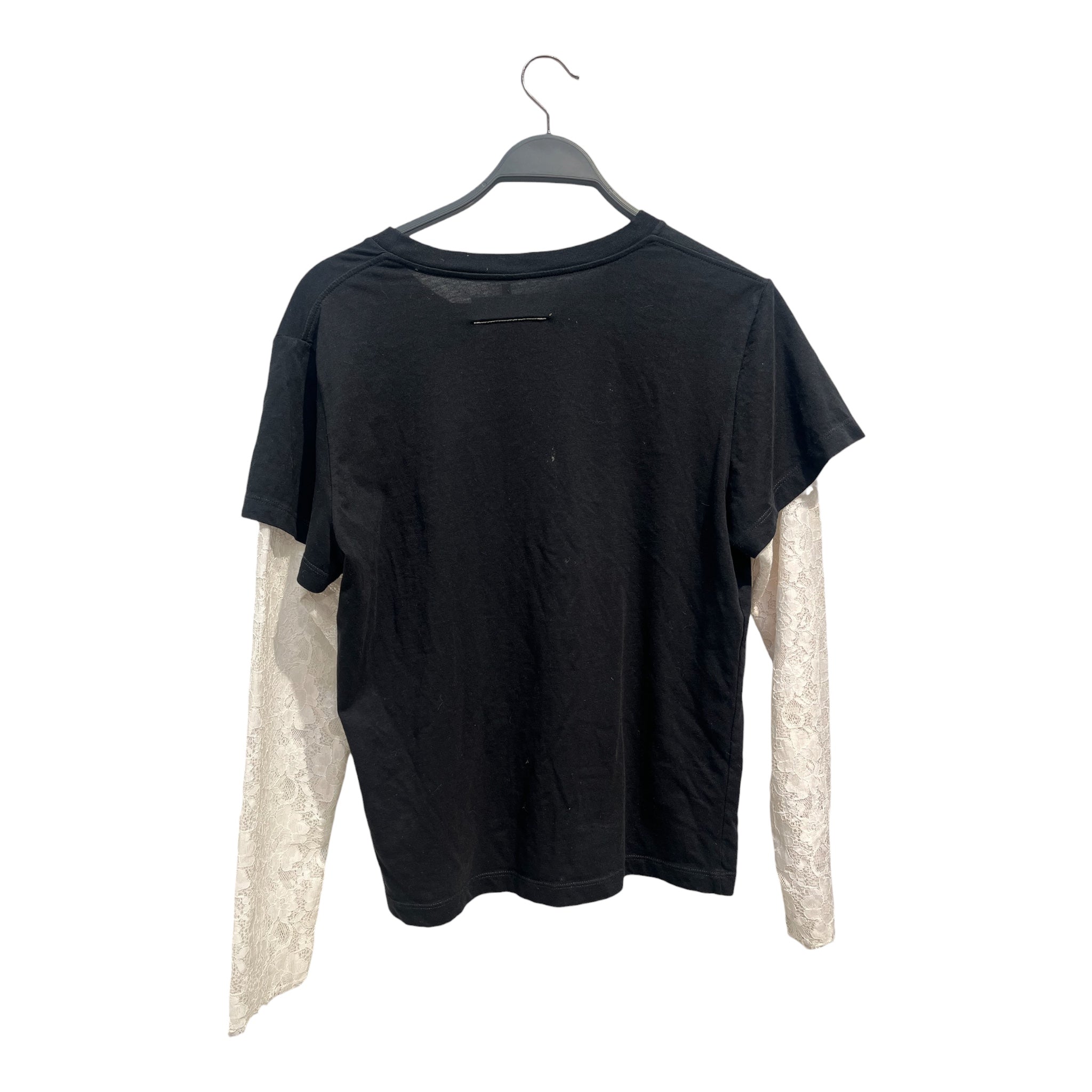 MM6/LS T-Shirt/S/Cotton/BLK/LACE SLEEVES GOTHIC GRAPHIC ON view 2
