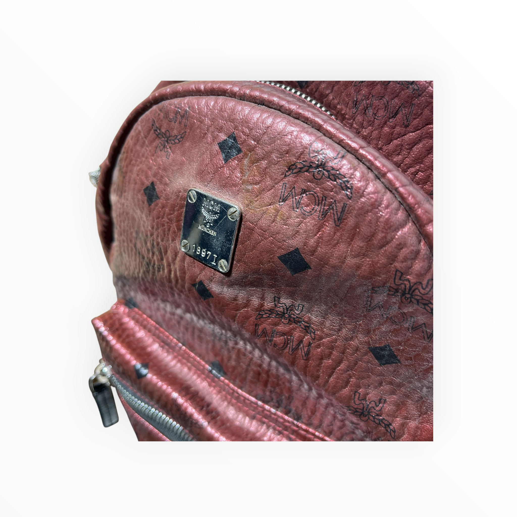 MCM/Backpack/Leather/RED/red medium bckpck view 6