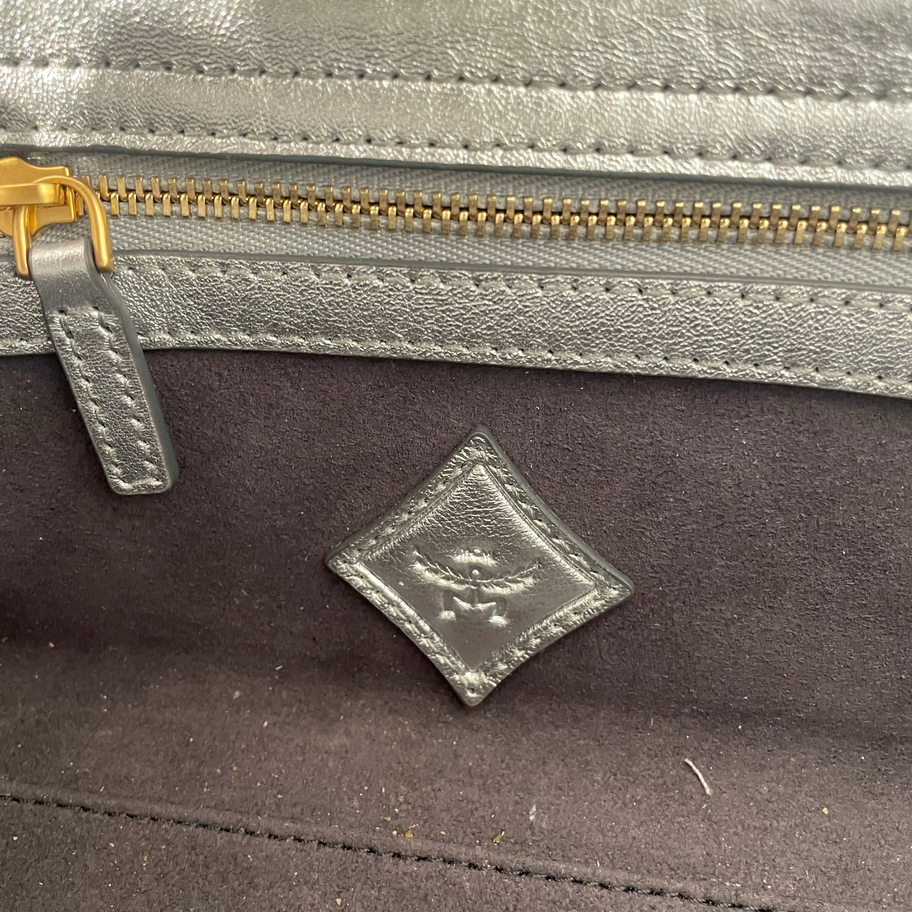 MCM/Clutch Bag/Faux Leather/SLV/silver w gld hardwre view 3