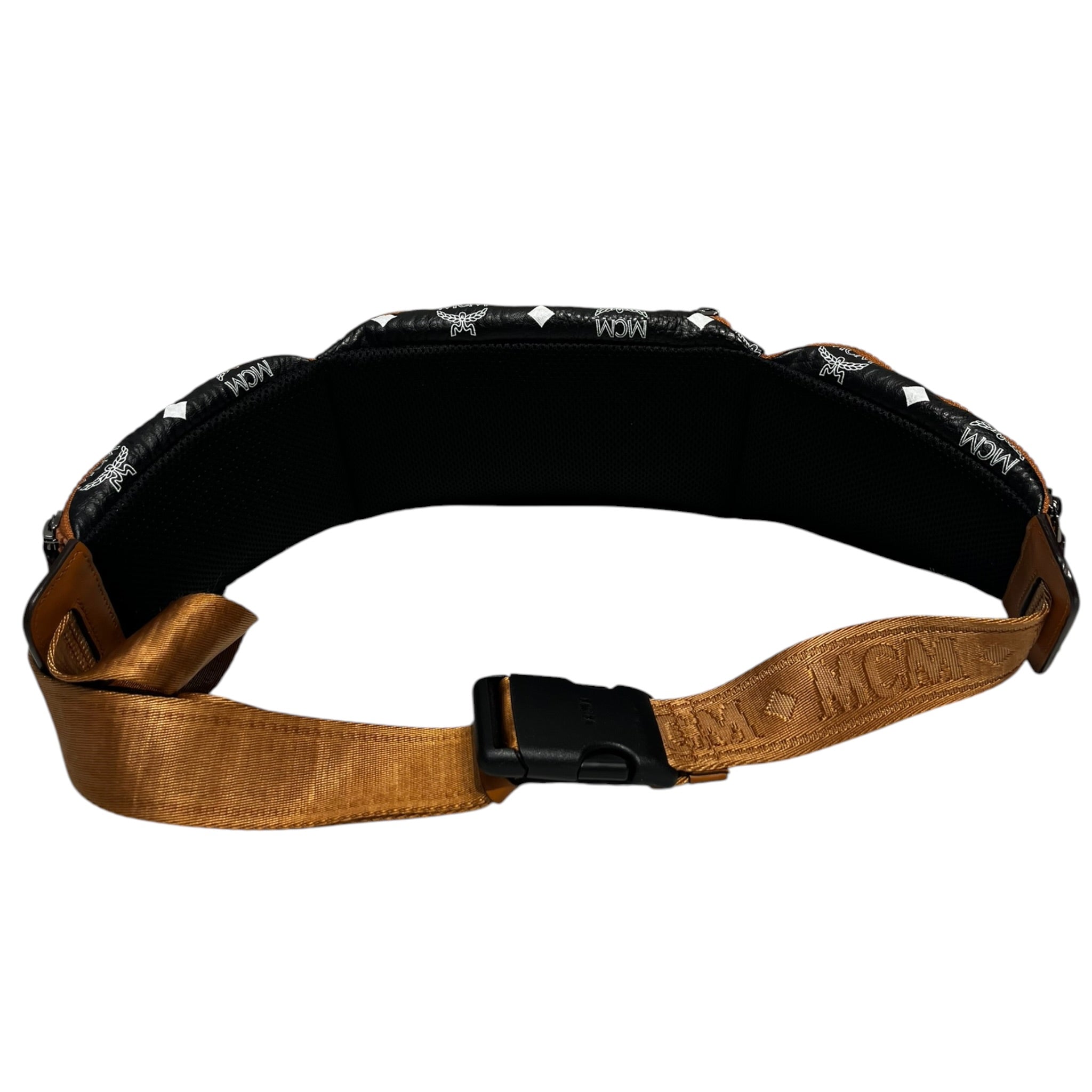 MCM/Fanny Pack/Monogram/BLK/07051 view 2