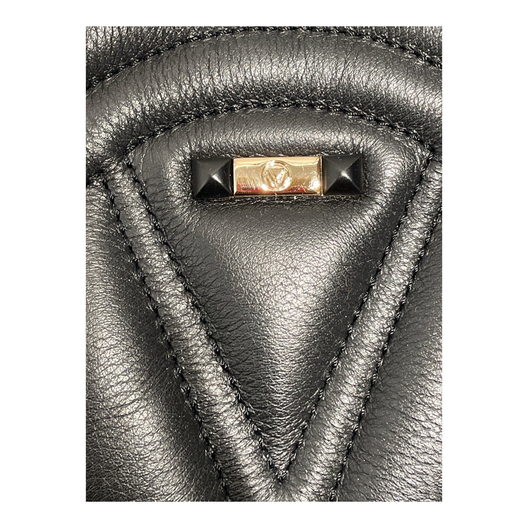 VALENTINO/Cross Body Bag/Leather/BLK/FRINGE CHARM/ GLD HARDWARE view 3