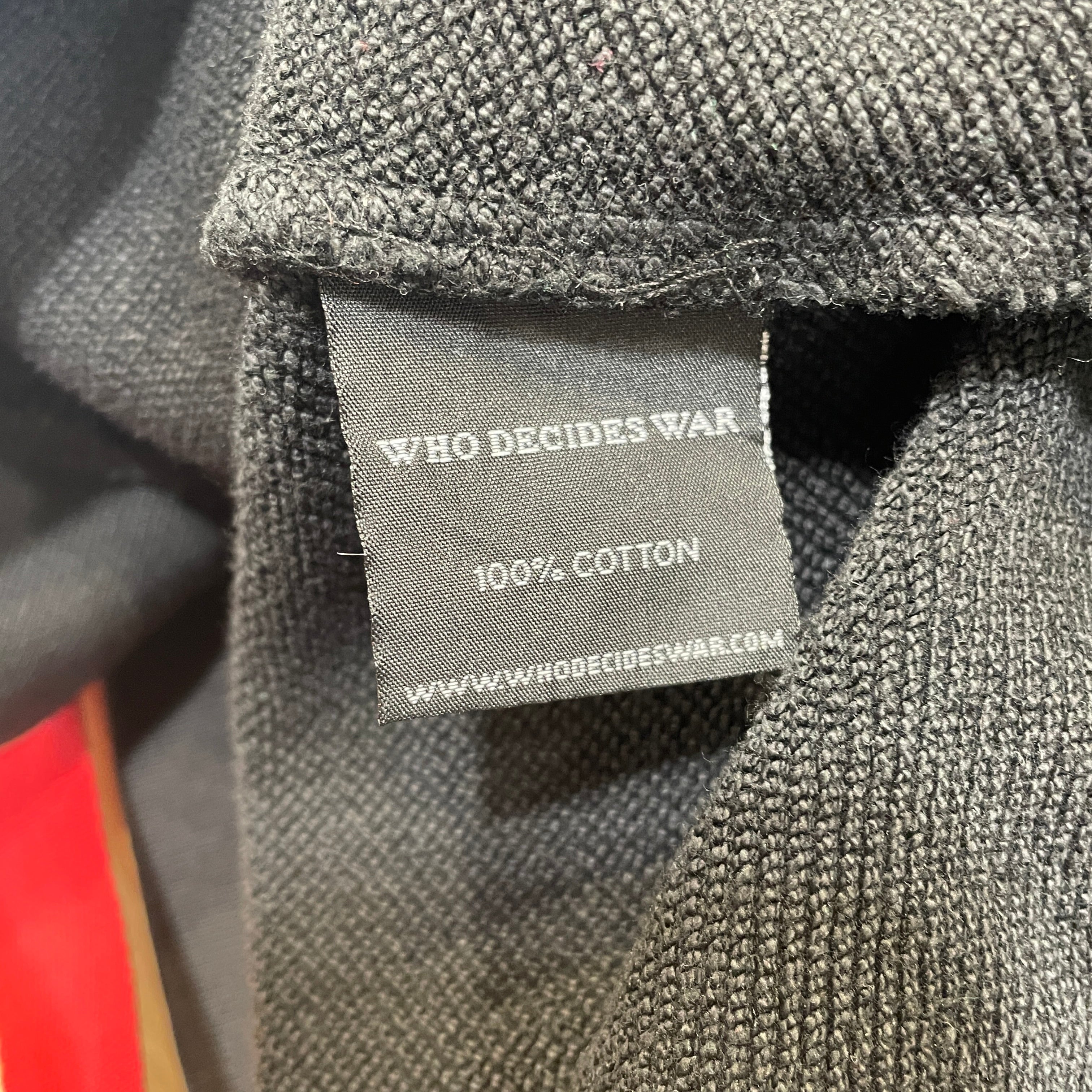 WHO DECIDES WAR/Hoodie/L/Graphic/Cotton/BLK/Black Skull Hoodie view 4