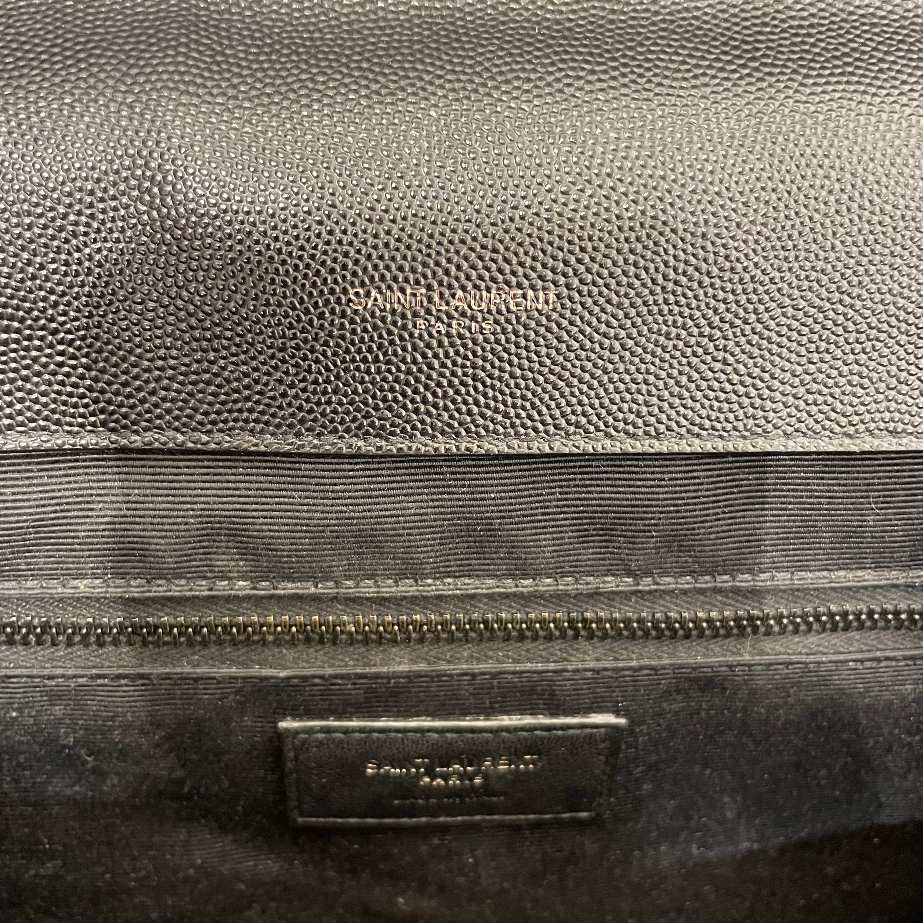 YVES SAINT LAURENT/Bag/Leather/BLK/Medium Quilted Envelope Shlder view 6