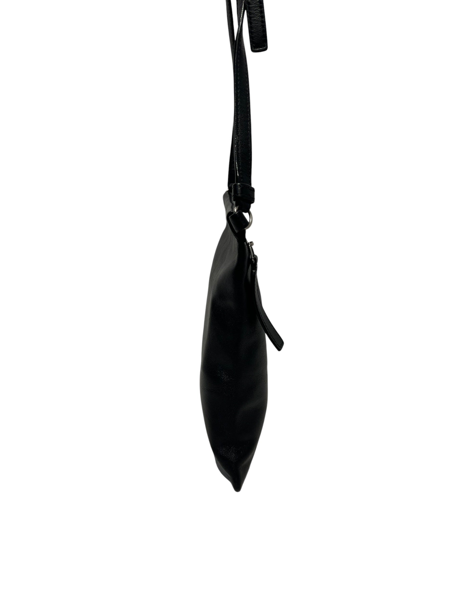 SAINT LAURENT/Pouch/Stripe/Leather/BLK/Calfskin pouch view 4