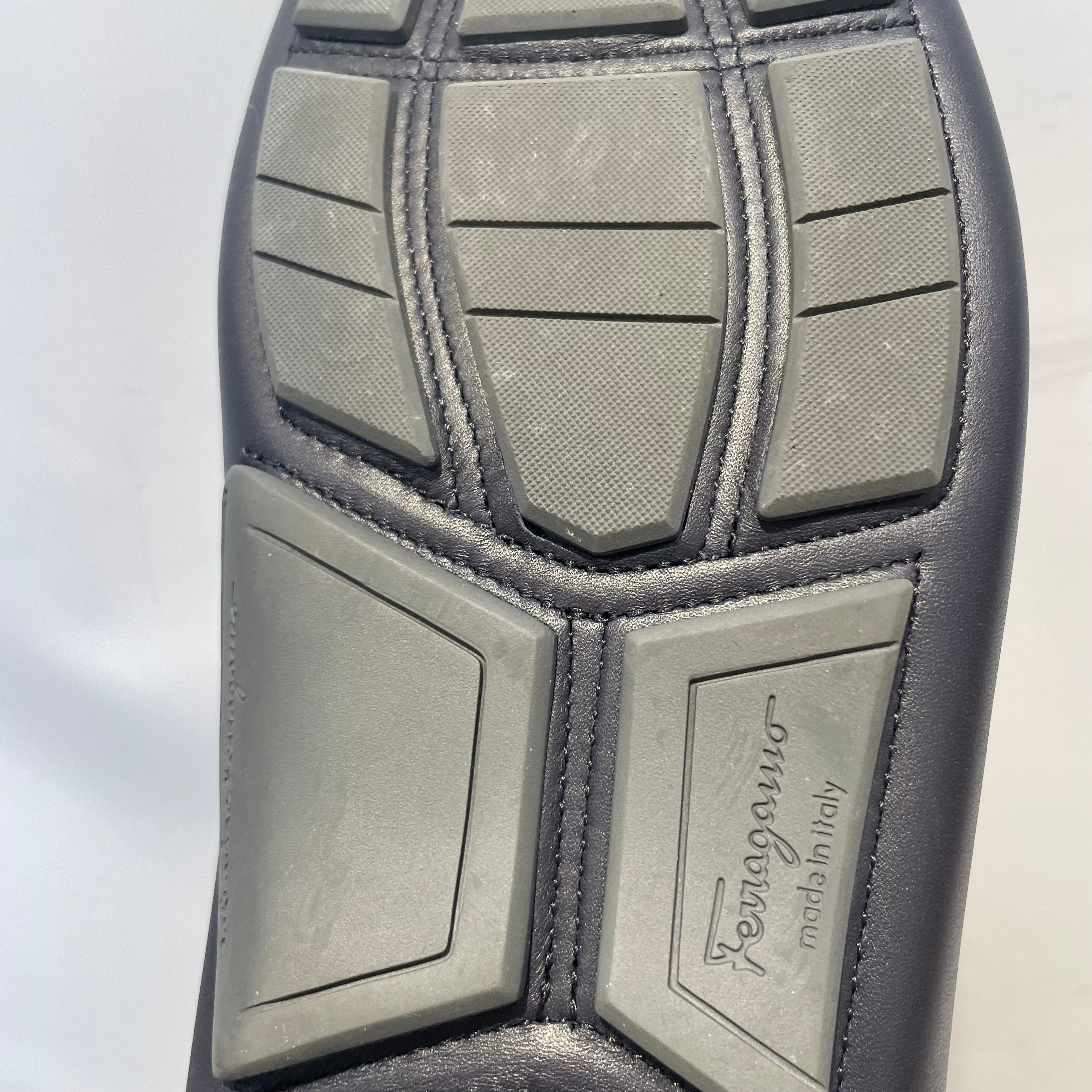 Salvatore Ferragamo/Deck Shoes/US 11.5/IDG/sil logo inside/ferro drivers view 4