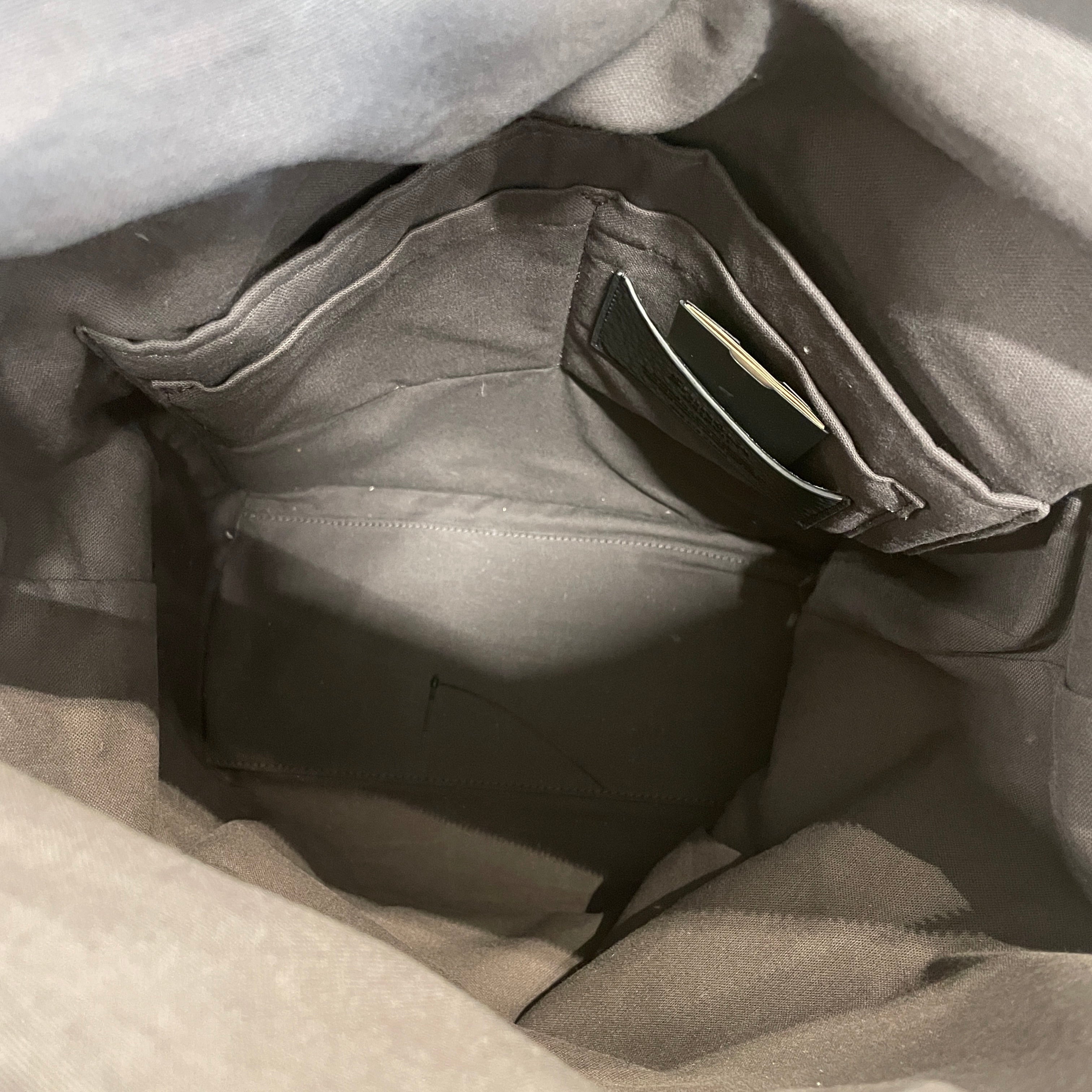 SHINOLA/Backpack/Leather/BLK/canfield backpack view 3
