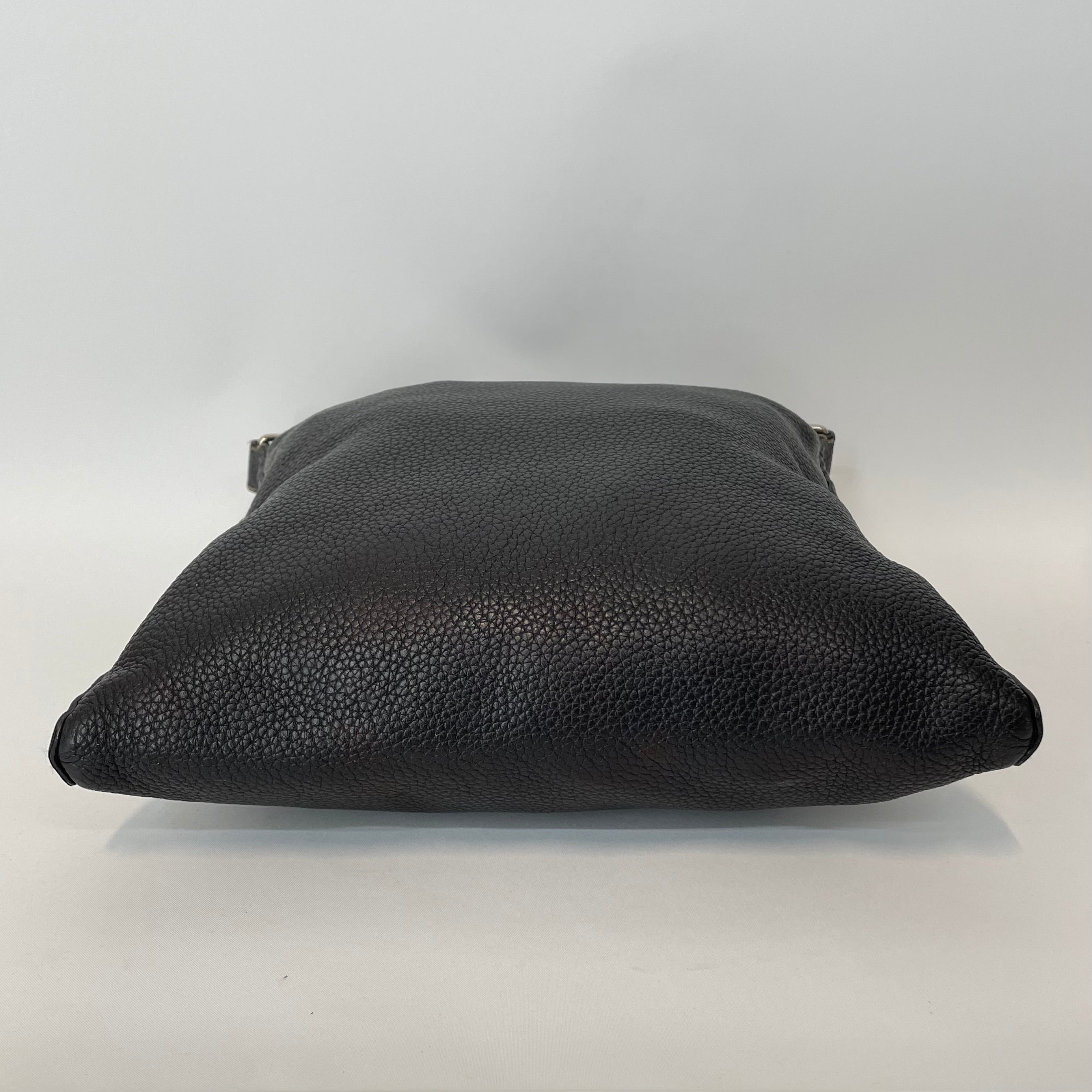 FENDI/Cross Body Bag/M/BLK/salleria messanger bag view 3