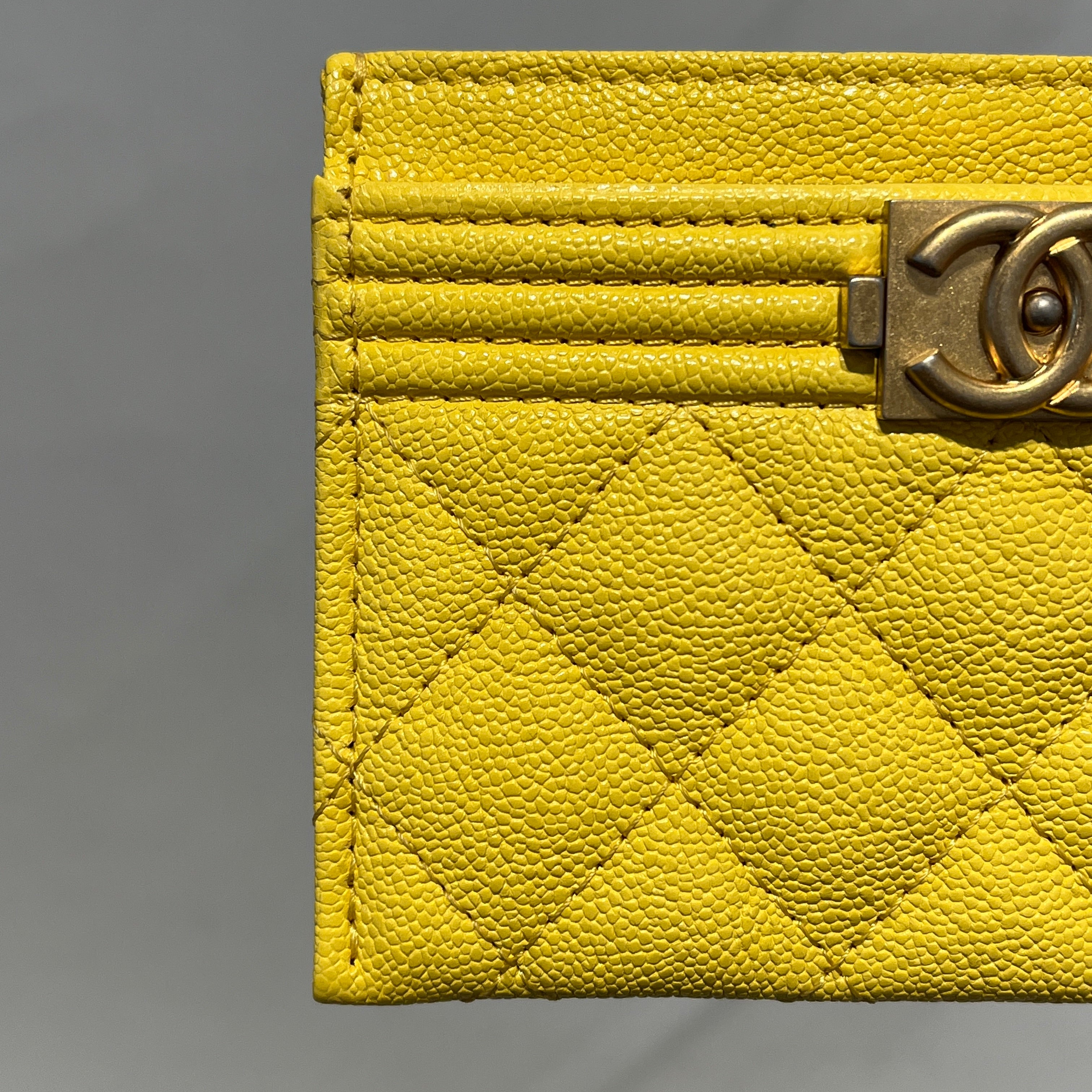 CHANEL/Card Case/Leather/YEL/L's/Quilted caviar view 8