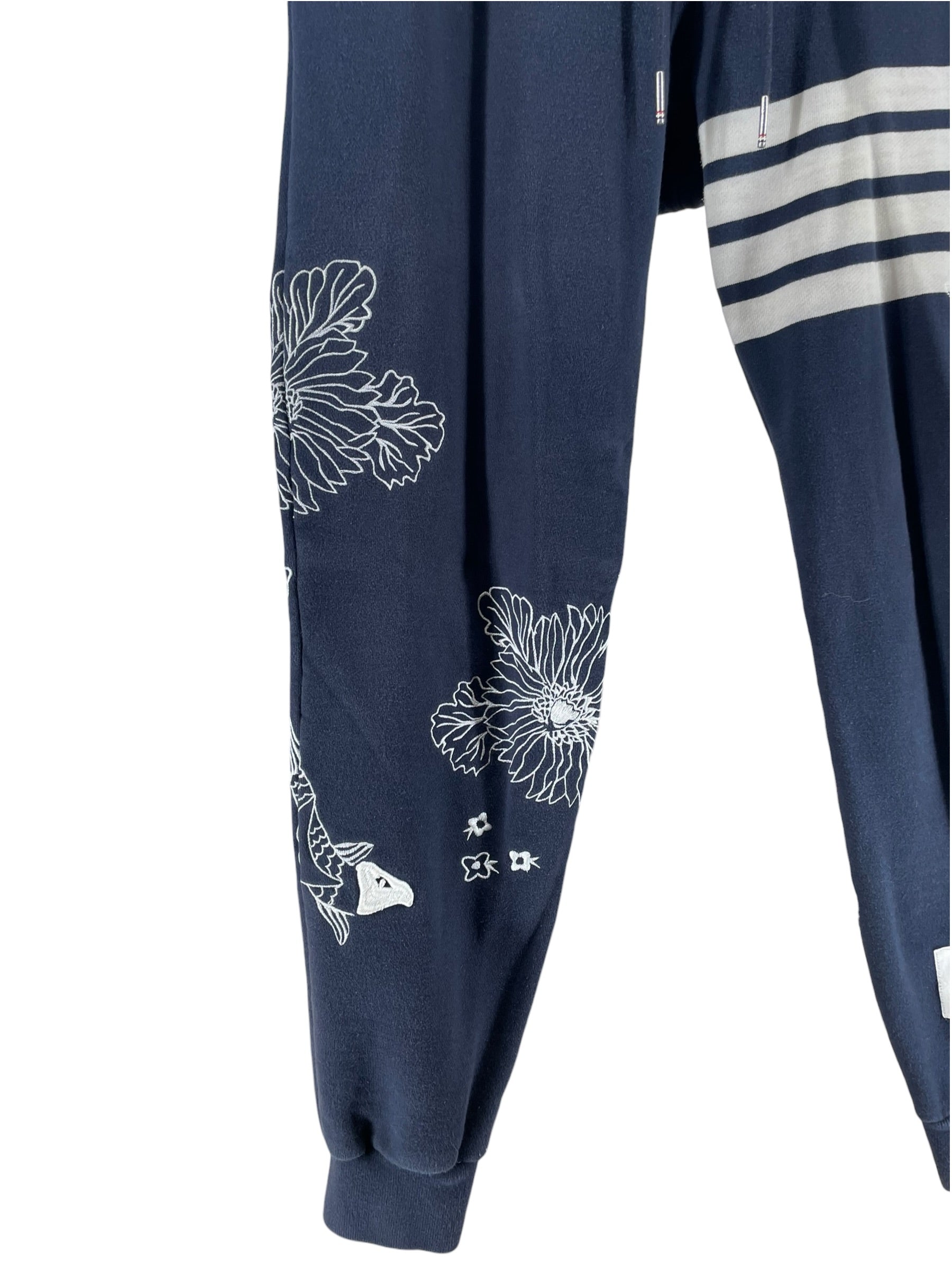 THOM BROWNE. NEW YORK/Pants/Cotton/NVY/KOI & CHRYSANTHEMUM SWEATPANTS view 4