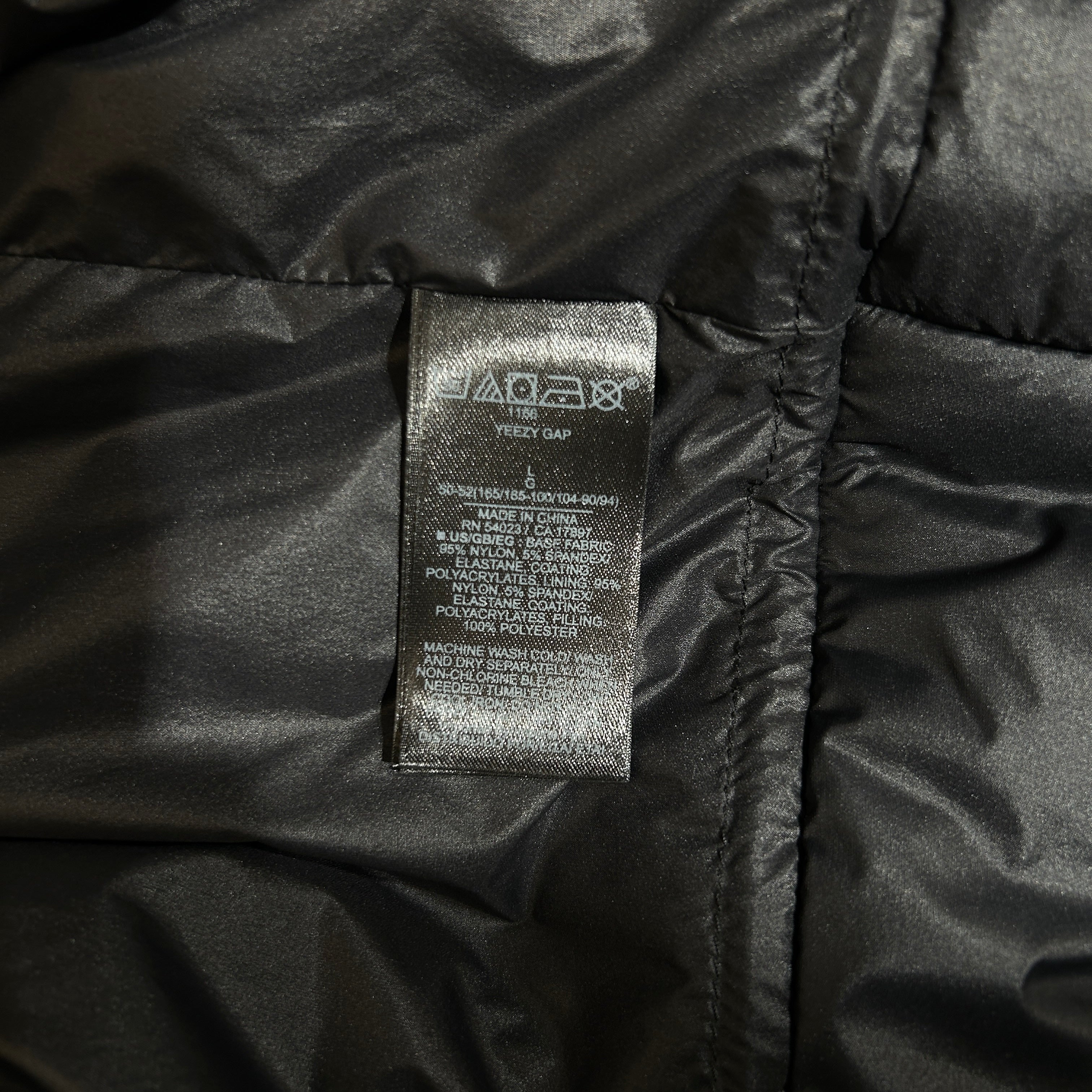 YEEZY GAP ENGINEERED BY BALENCIAGA/Puffer Jkt/L/Nylon/BLK/Cropped Puffer view 4