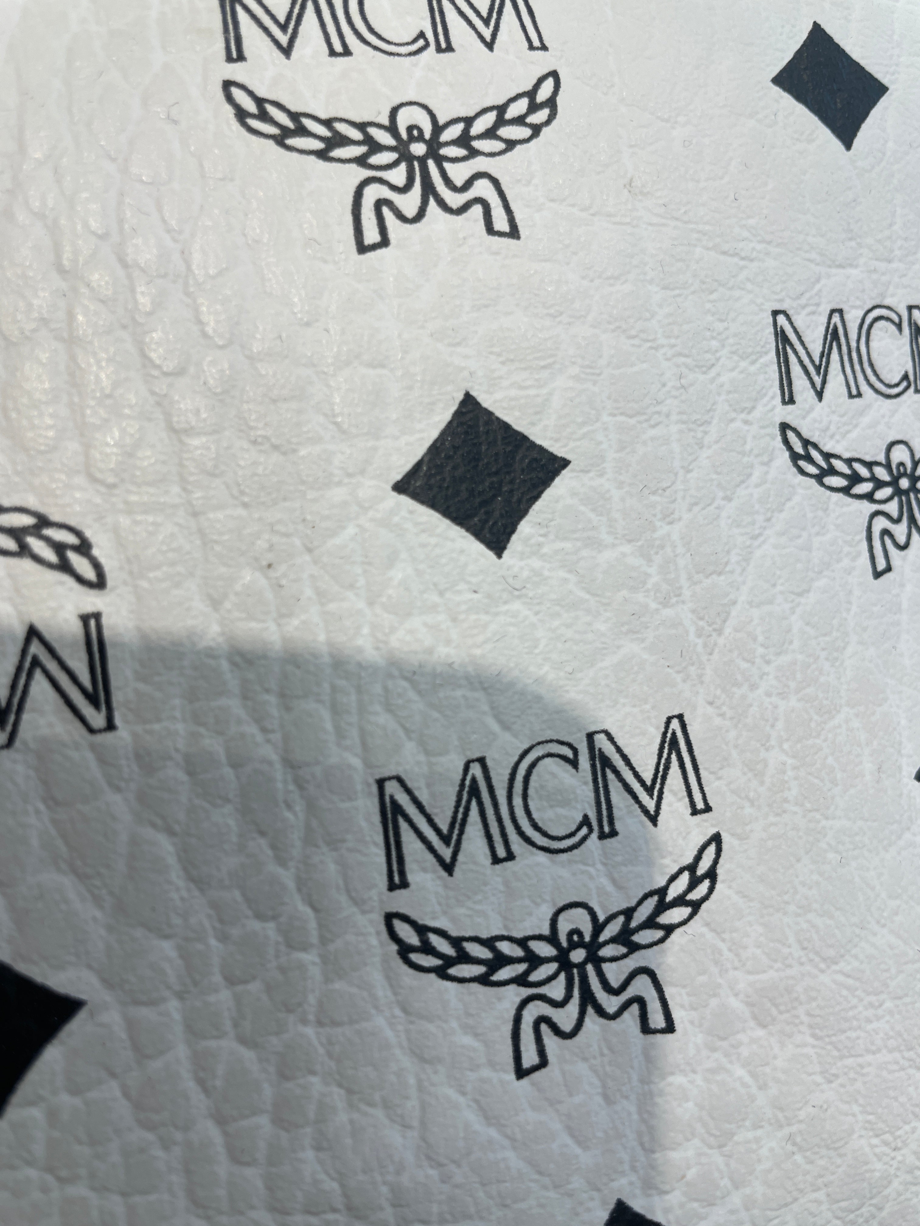 MCM/Pouch/All Over Print/Leather/WHT/white mcm logo view 5