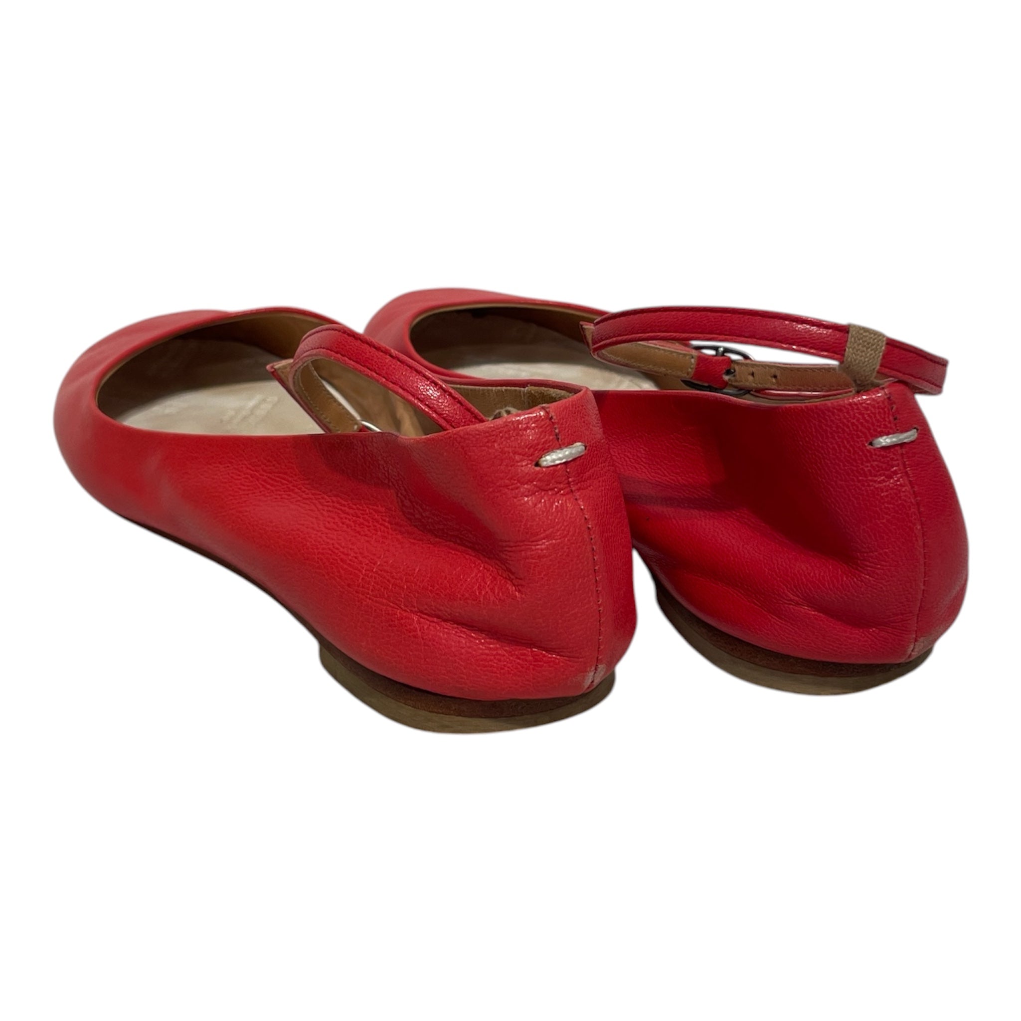 Maison Margiela/Flat Shoes/EU 35/Leather/RED/strap view 2