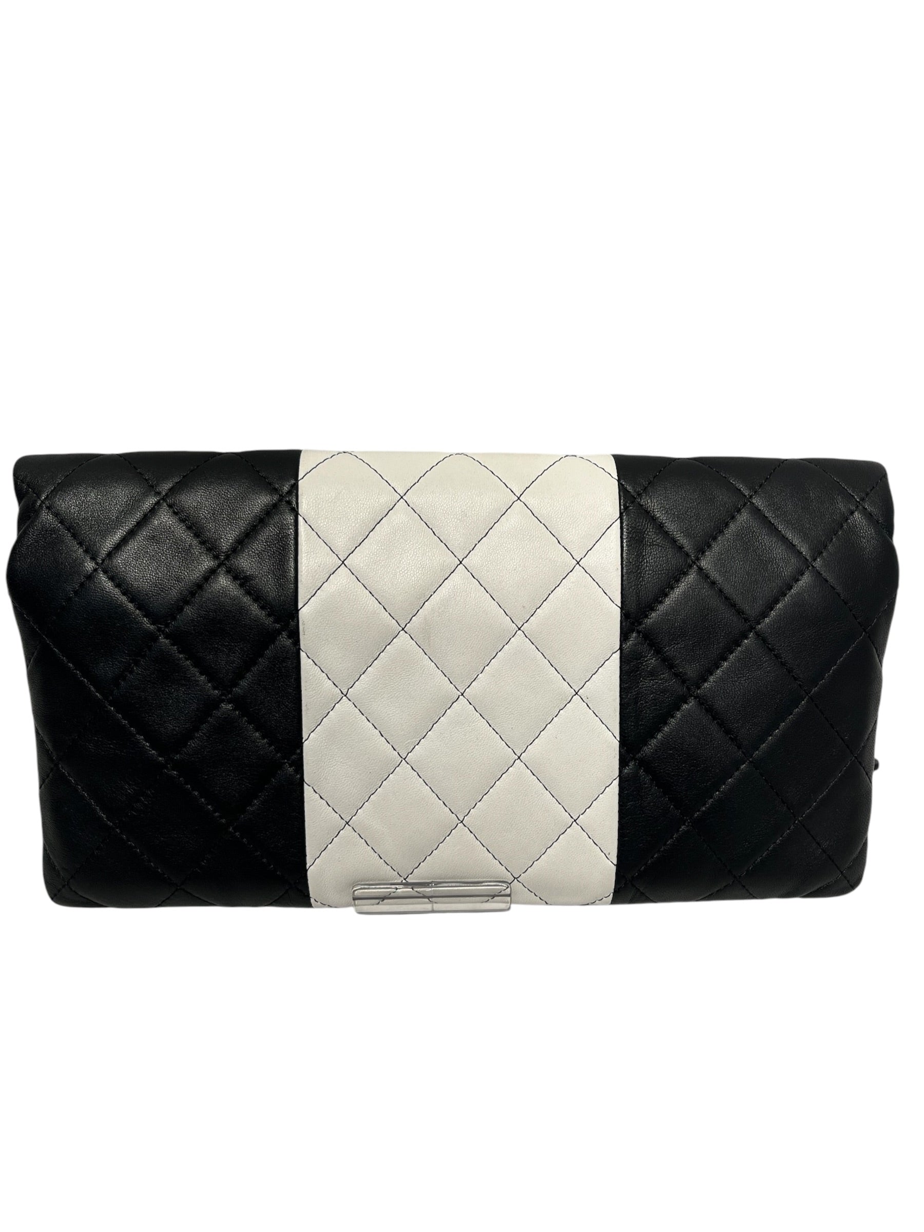 CHANEL/Clutch Bag/All Over Print/Leather/BLK/TWO TONE QUILTED FOLD OVER view 3