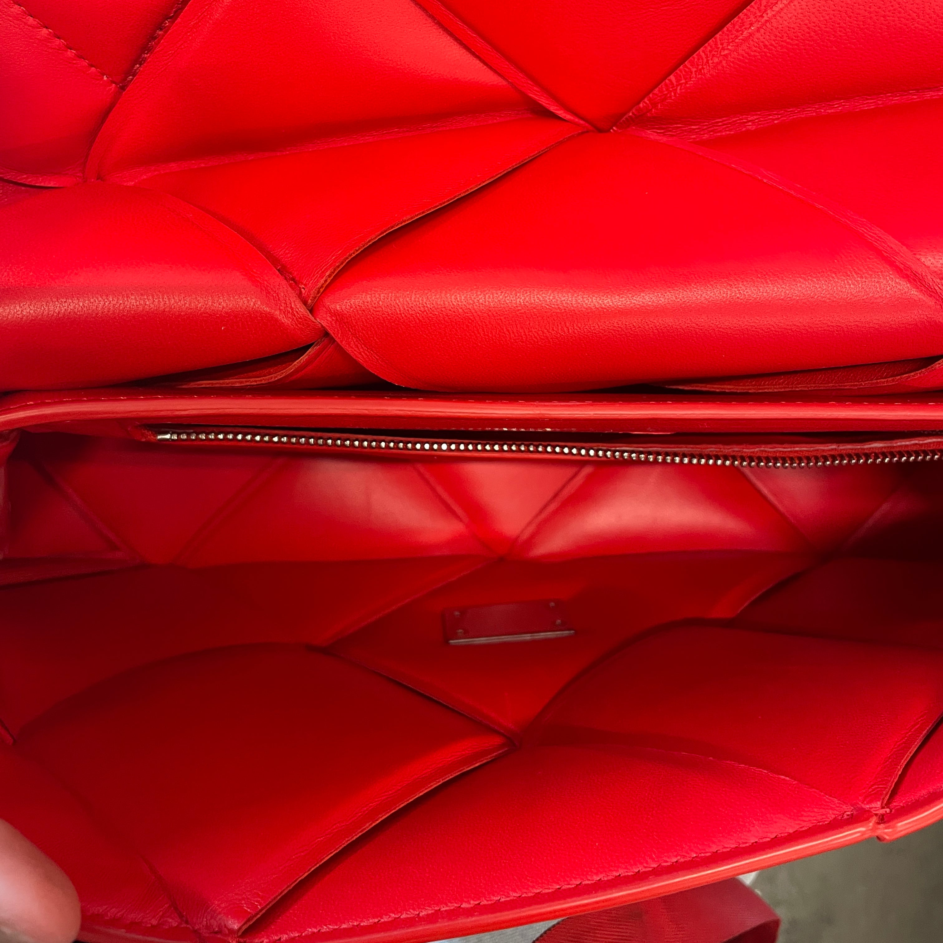 BOTTEGA VENETA/Hand Bag/Leather/RED/NAPPA MAXI\PADDED HANDLE BAG view 3