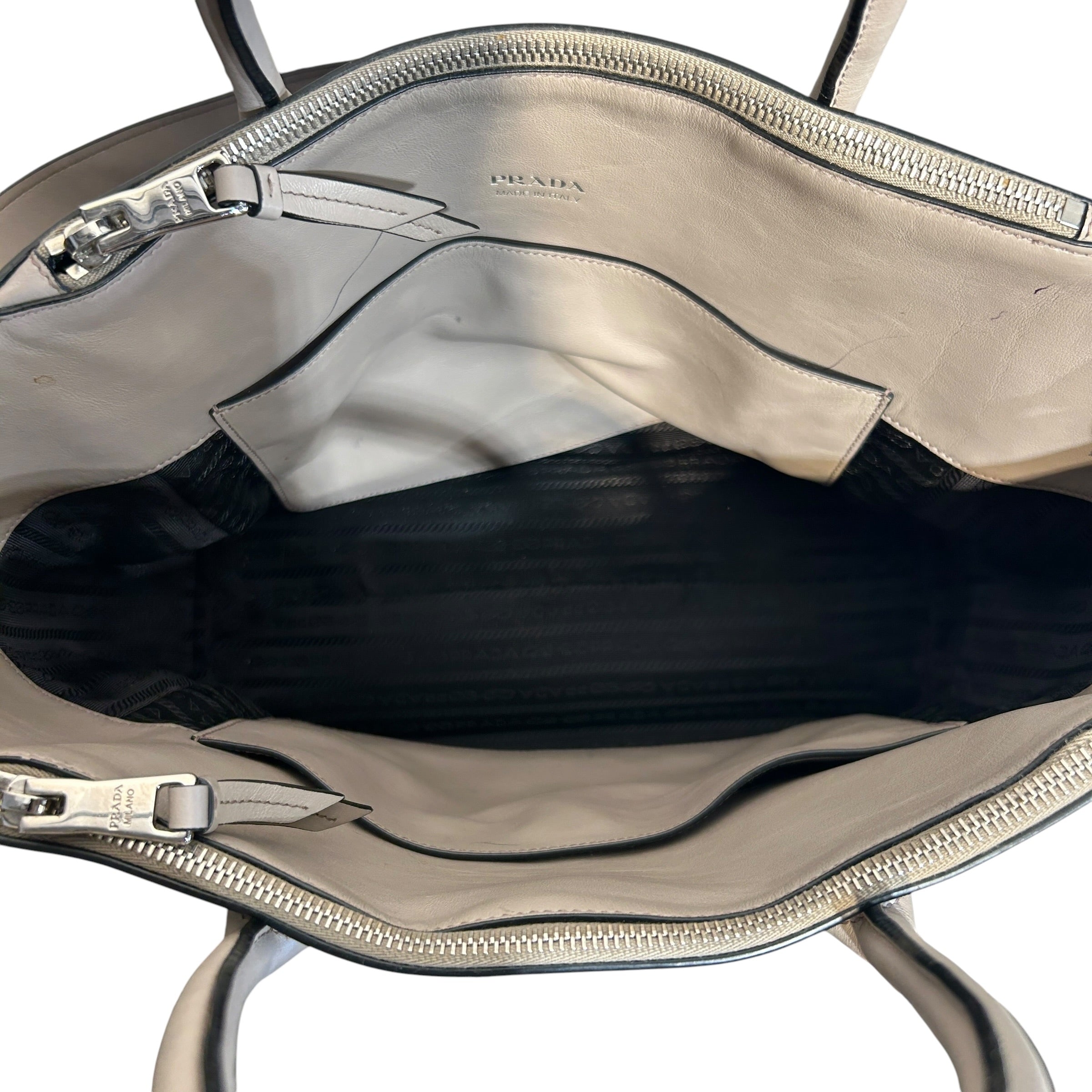 PRADA/Tote Bag/Leather/CRM/leather concept view 4