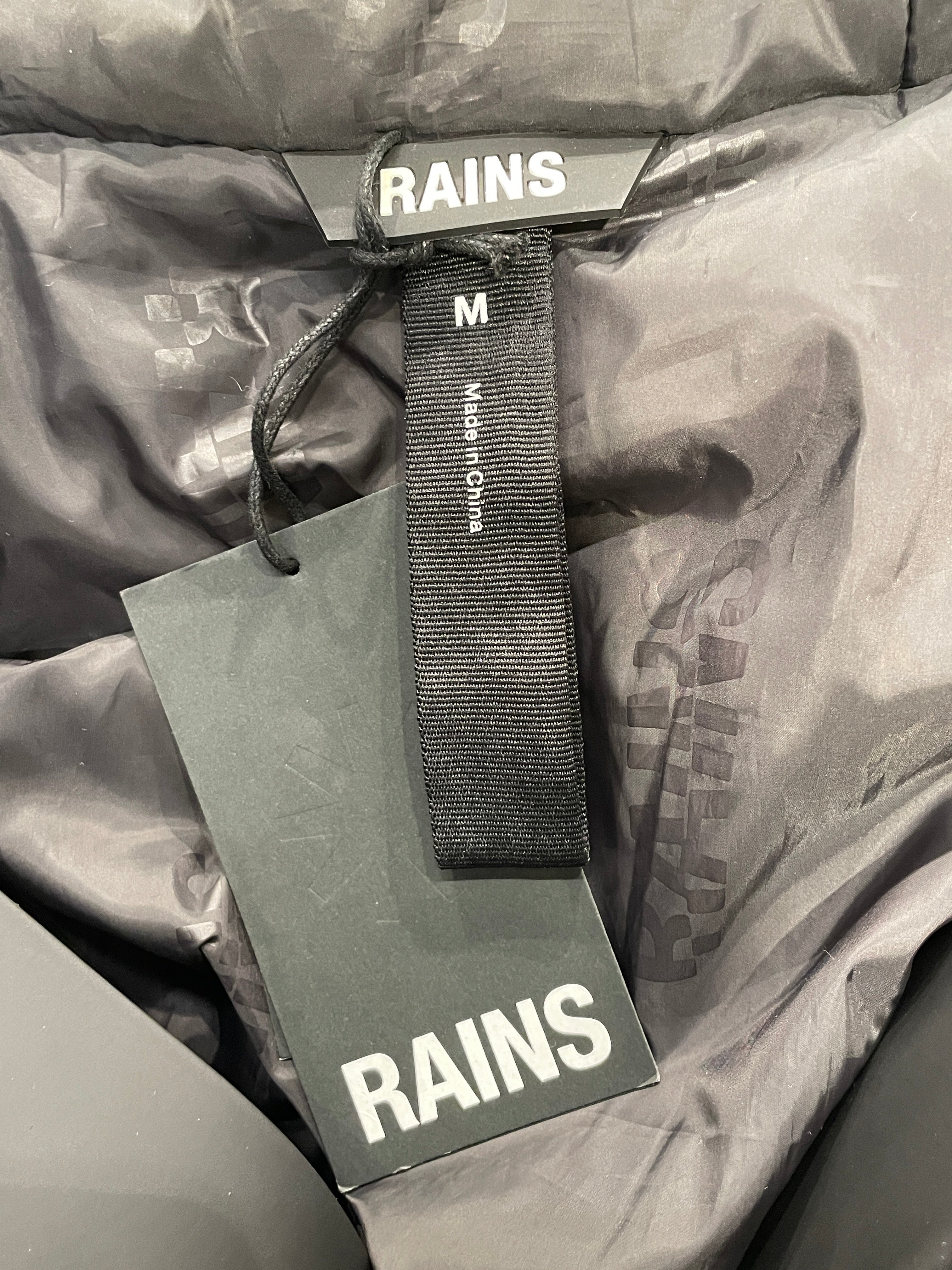 RAINS/Puffer Jkt/M/Nylon/BLK/SILVER TRIM HOOD view 3