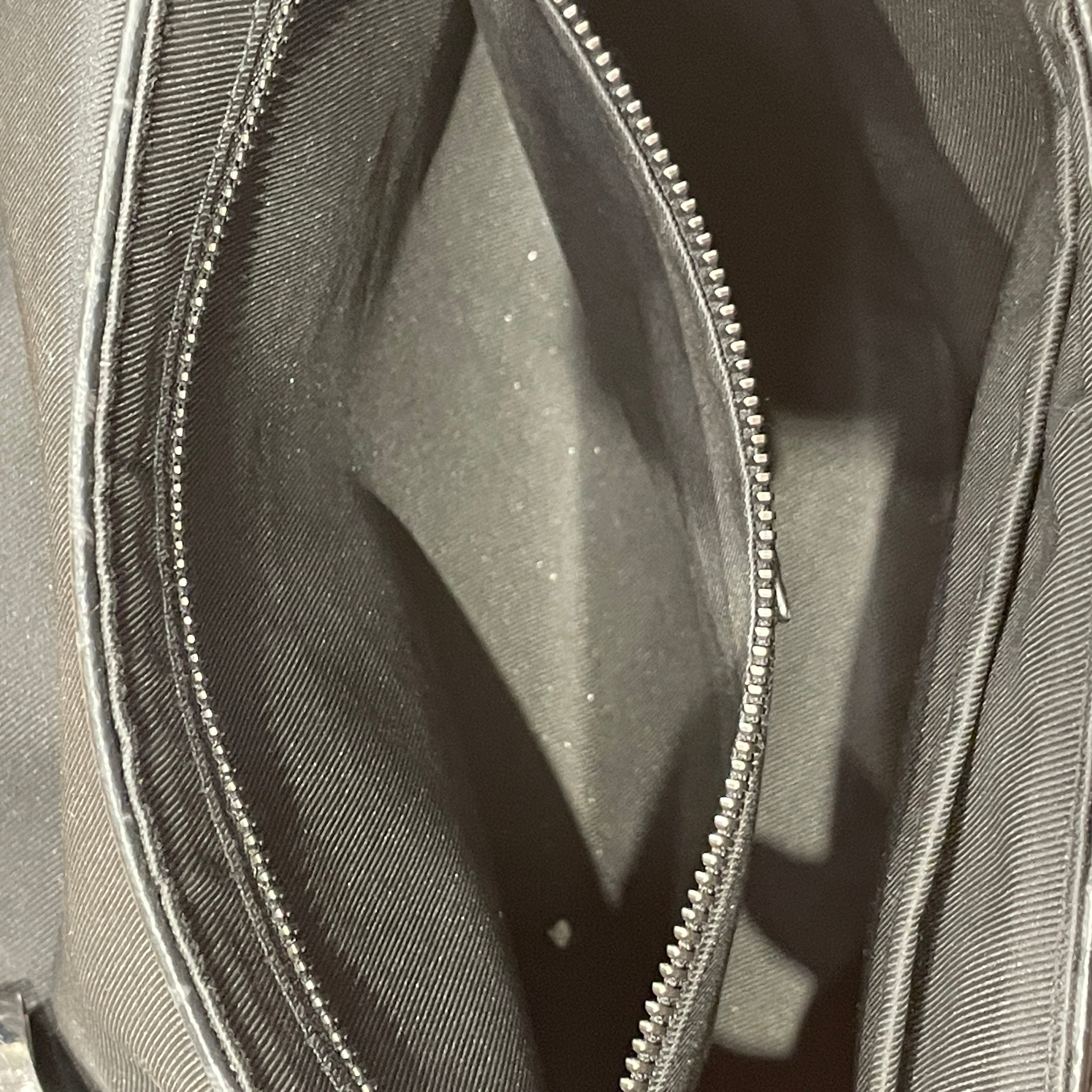 LOUIS VUITTON/Cross Body Bag/Monogram/Leather/BLK/LOUIS VUITTON VOYAGER view 9