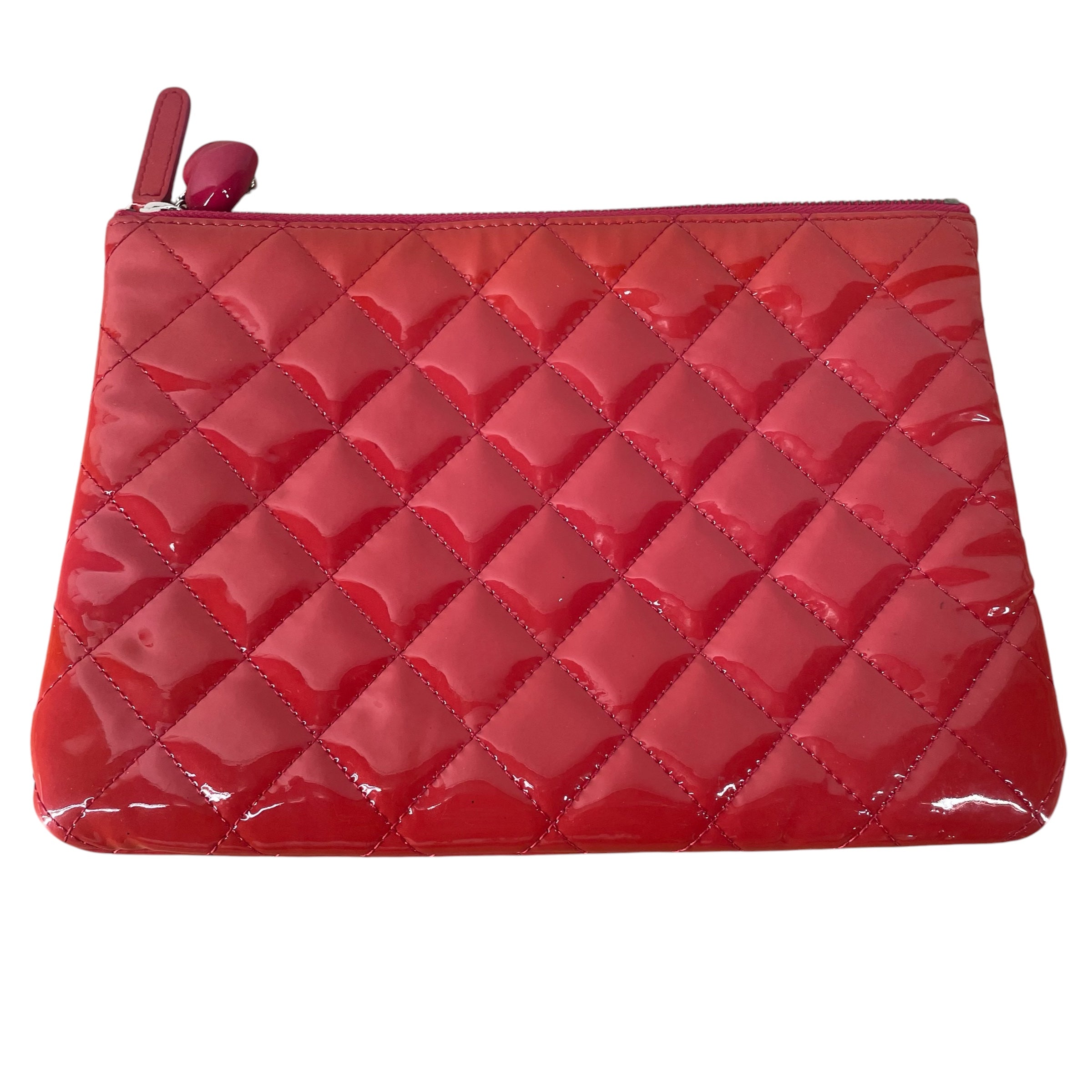 CHANEL/Clutch Bag/Leather/RED/MEDIUM QUILTED O-CASE view 2