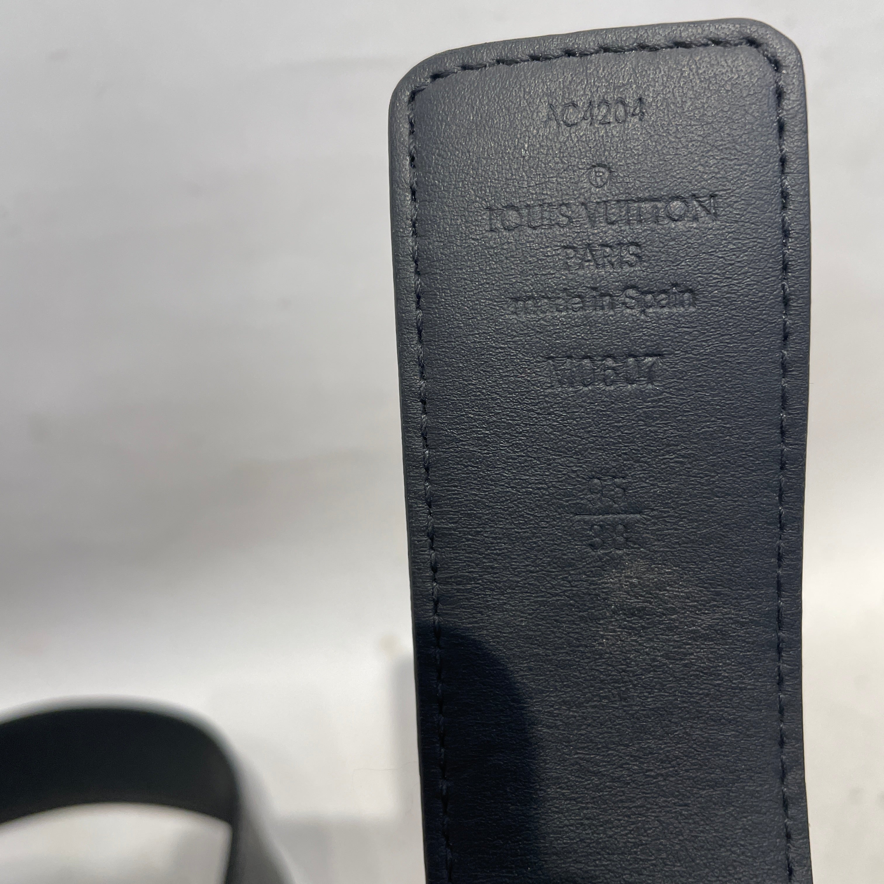 LOUIS VUITTON/Belt/Monogram/Leather/BLK/M's/ view 3