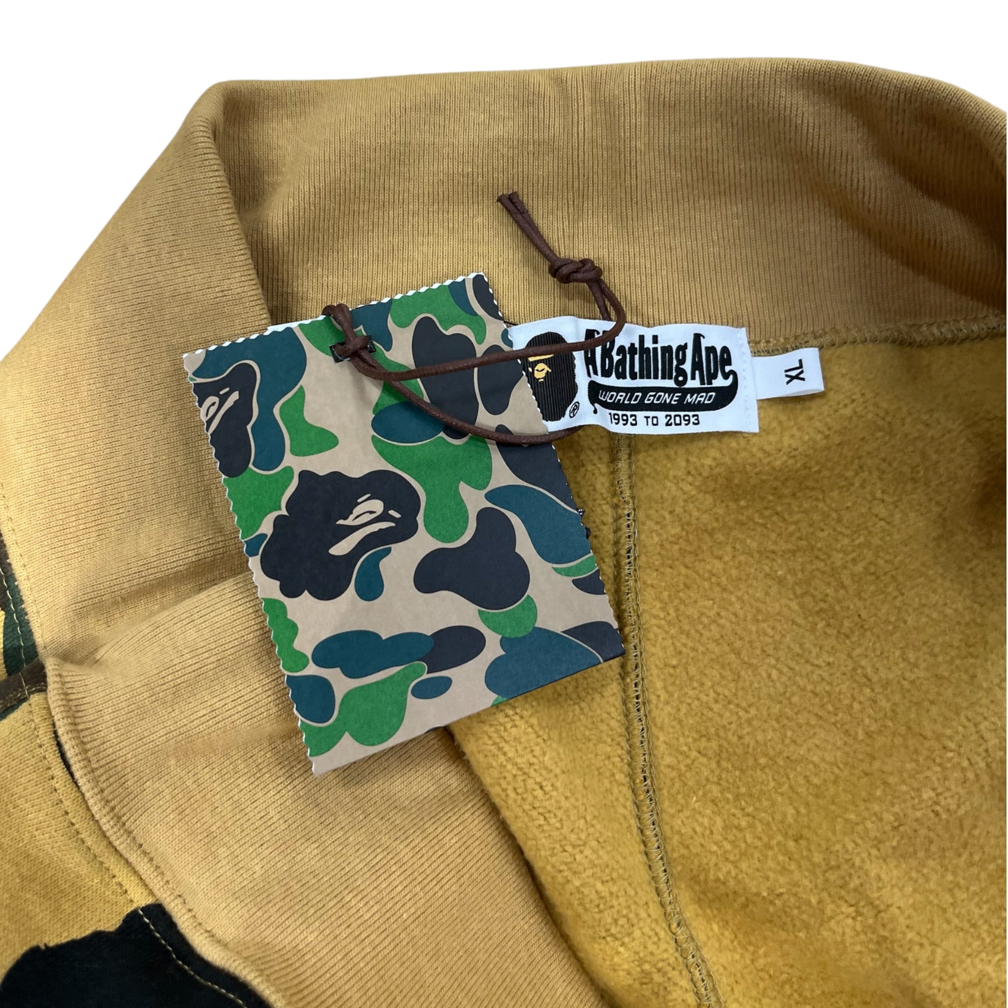 A BATHING APE/Pants/XL/Cotton/YEL/Joggers/Camouflage/Ape Head Patch view 3