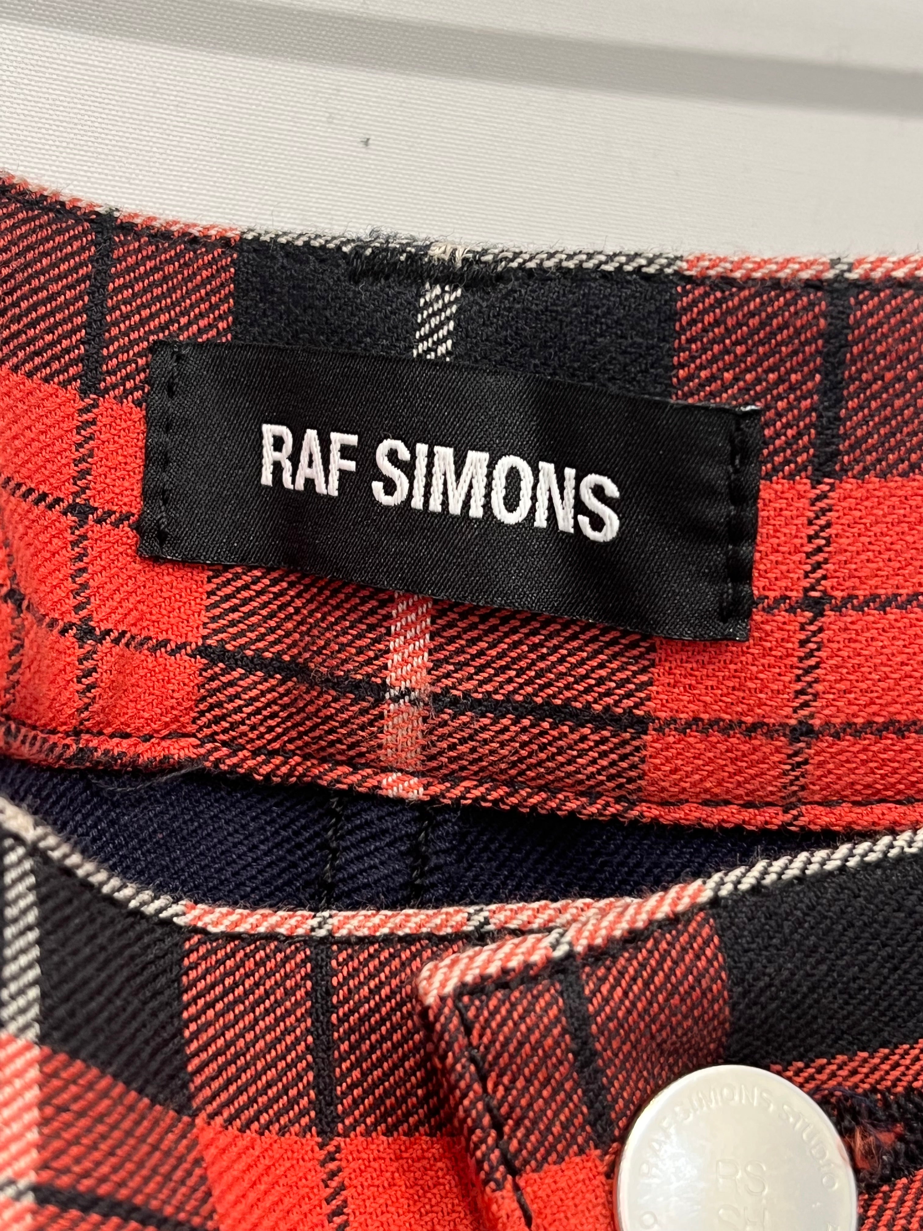 RAF SIMONS/Straight Pants/32/Cotton/RED/Button Fly/Plaid/181309 ss18 modello trousers view 3