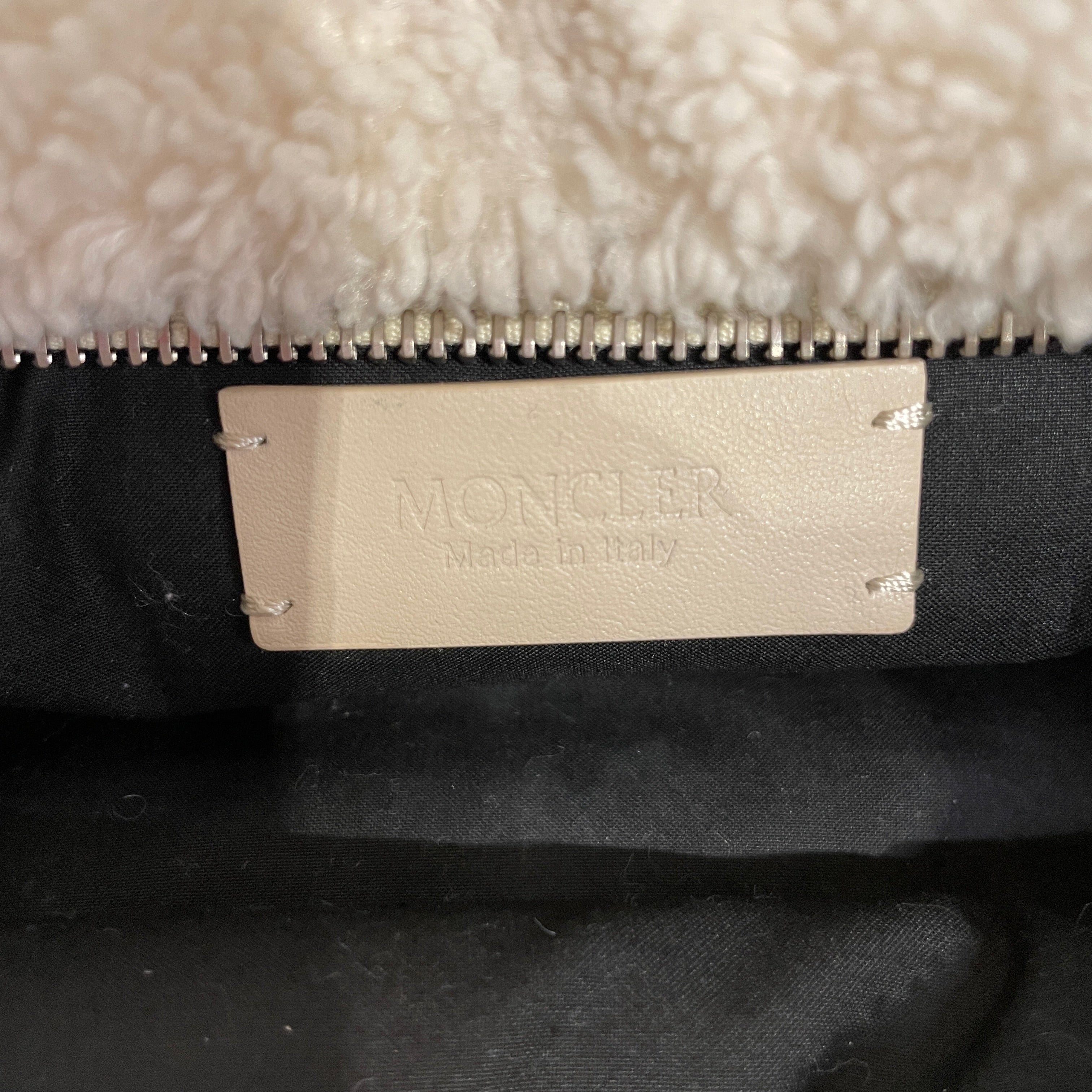 MONCLER/Cross Body Bag/Fake Fur/WHT/ view 6