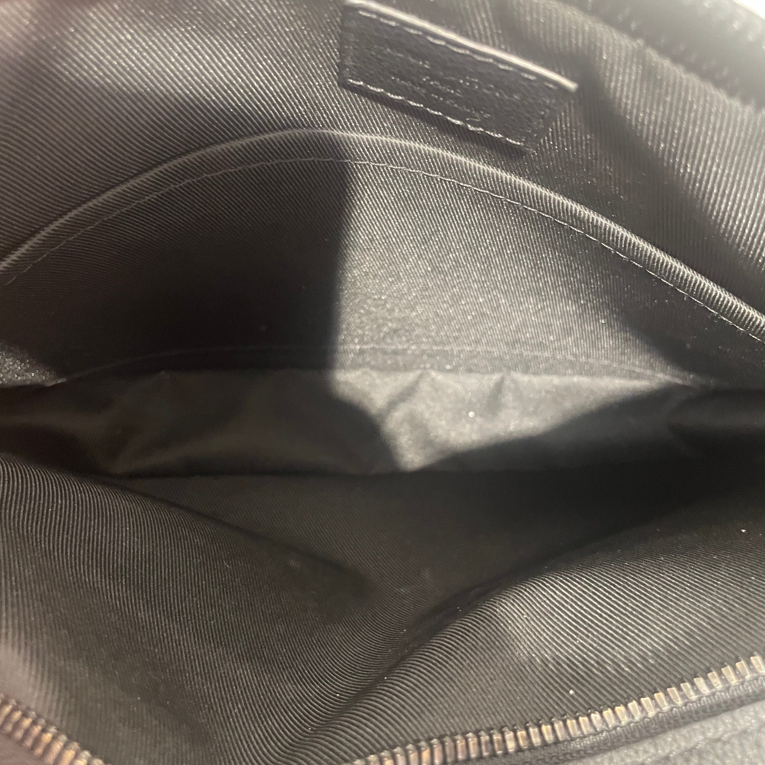 LOUIS VUITTON/Cross Body Bag/Leather/BLK/MESSENGER BAG view 5