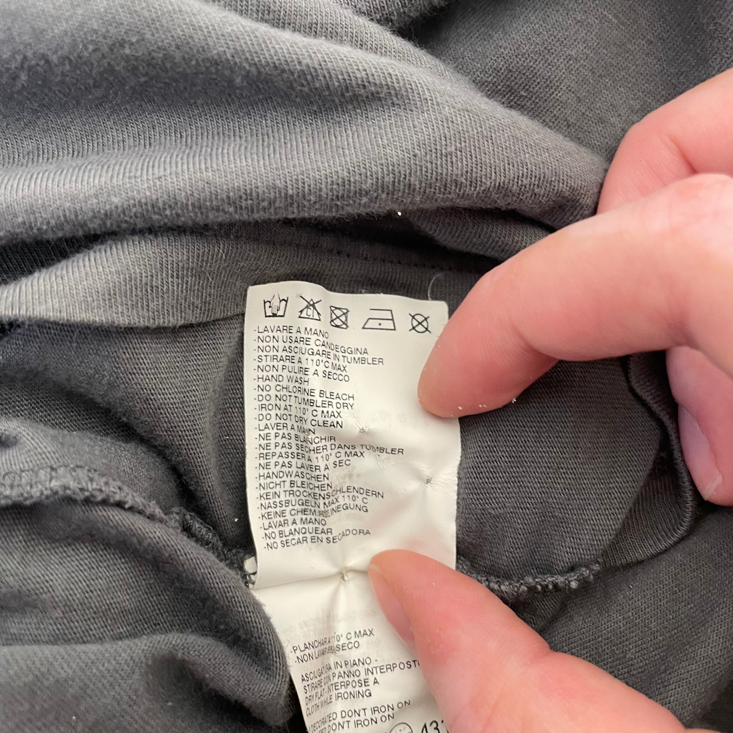 Maison Margiela/LS T-Shirt/48/Cotton/GRY/Collar & V Neck view 4