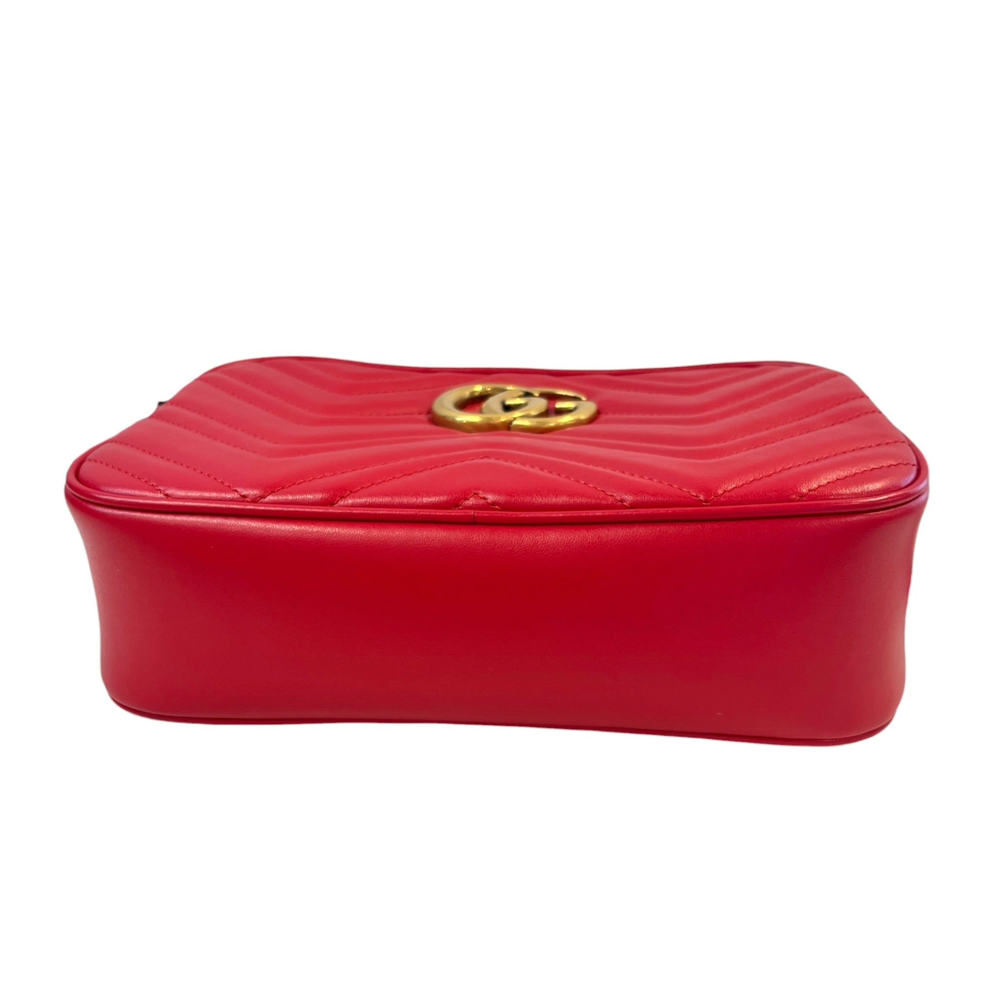 GUCCI/Cross Body Bag/Leather/RED/SMALL MARMONT MATELASSE view 3