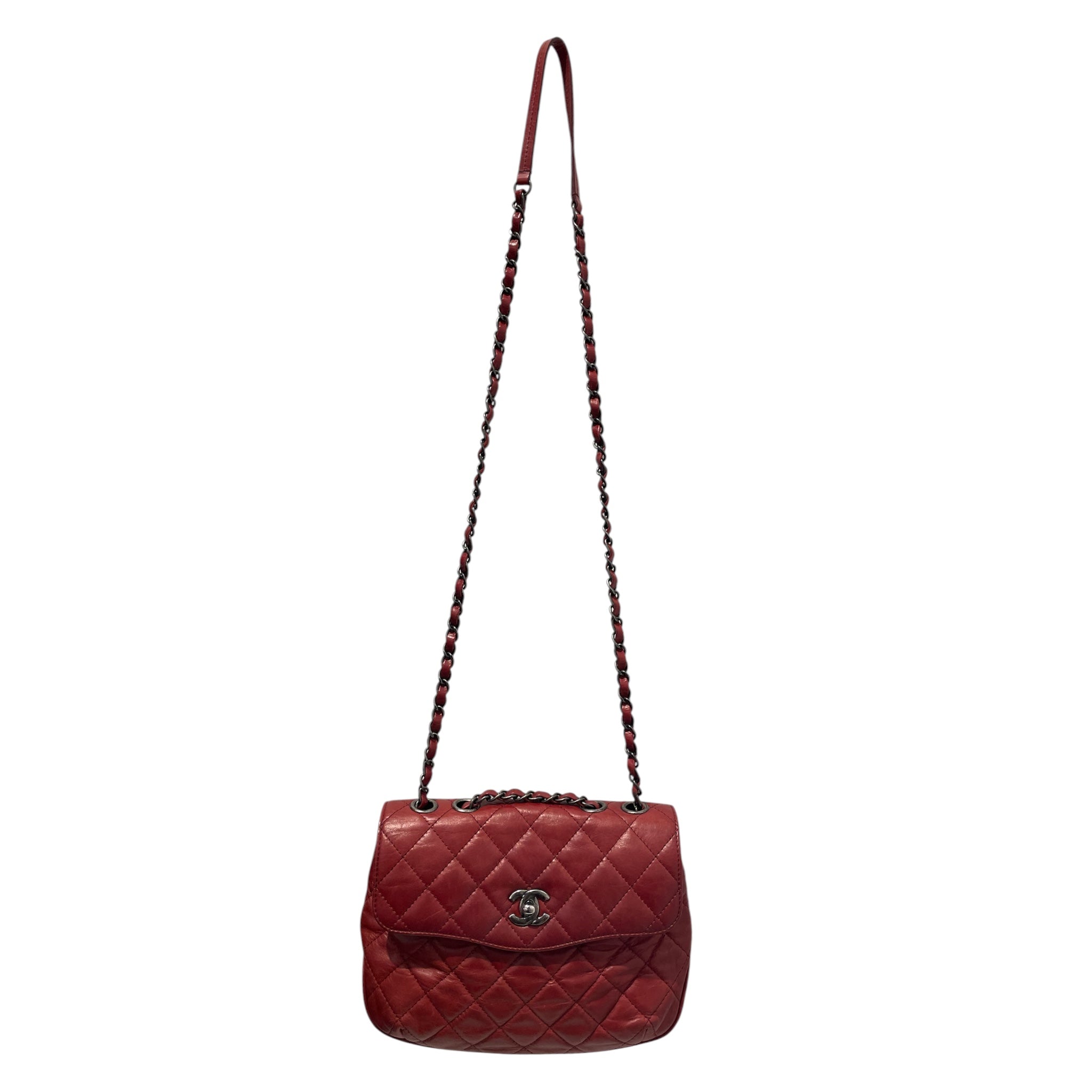 CHANEL/Cross Body Bag/Leather/RED/21655257 SCALLOP FLAP QUILTED view 1