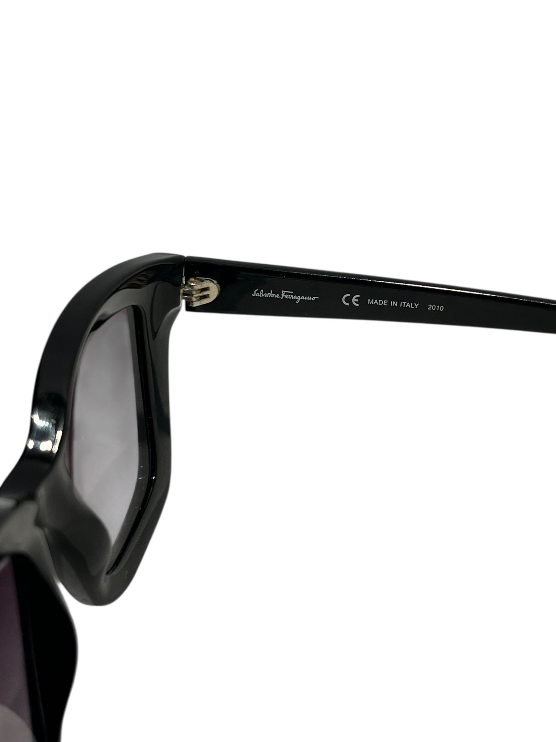 Salvatore Ferragamo/Sunglasses/Plastic/BLK/SF955S view 3