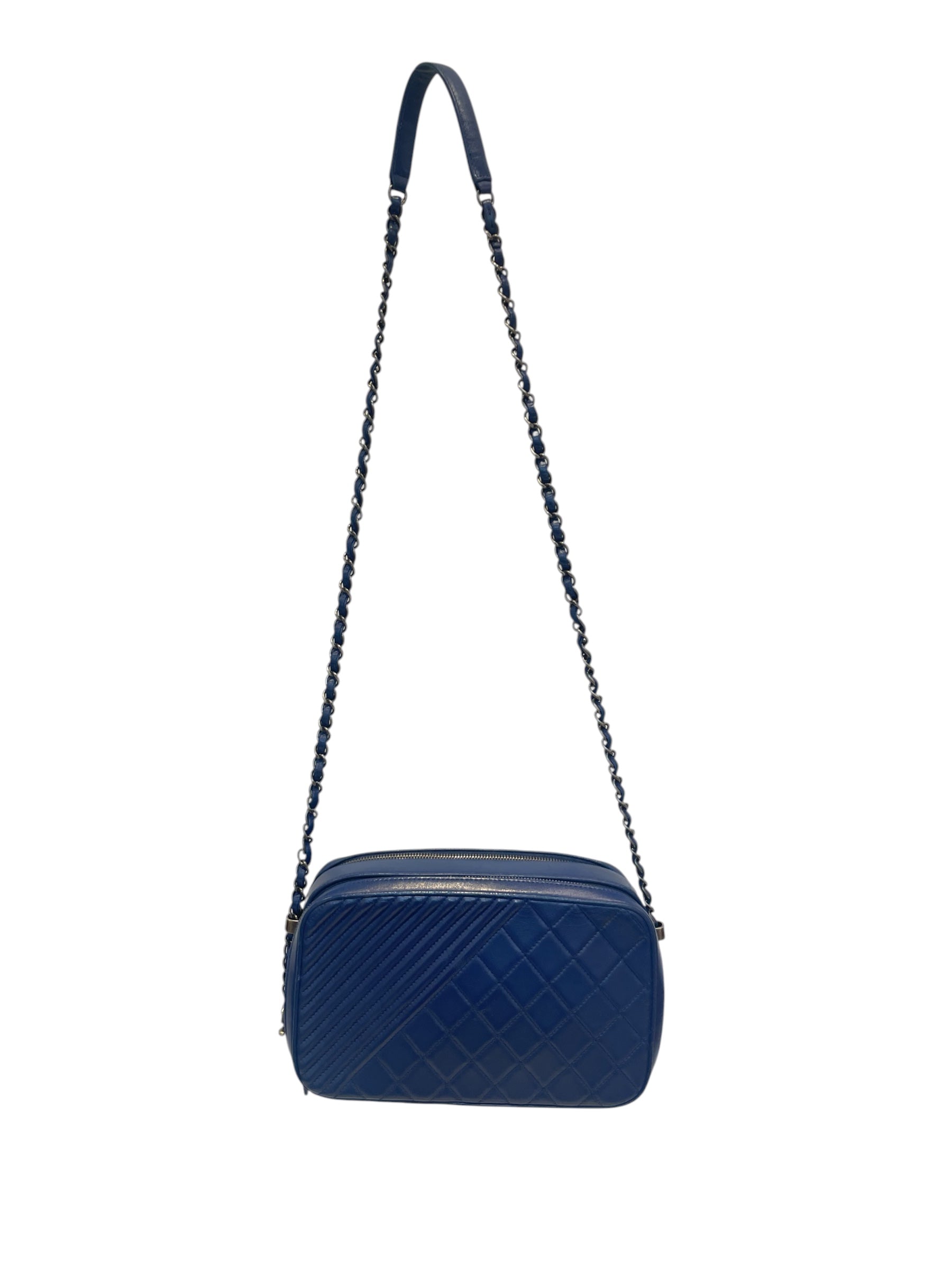 CHANEL/Cross Body Bag/Leather/NVY/fix view 1