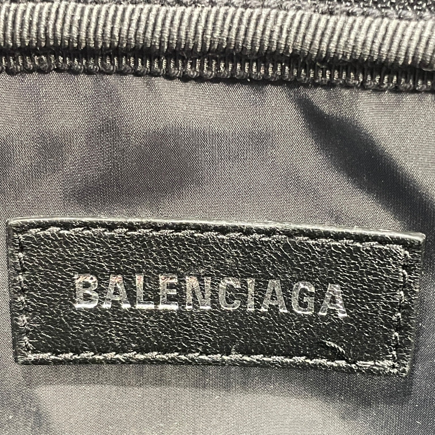 BALENCIAGA/Fanny Pack/Leather/BLK/army pouch arena crossbody view 5