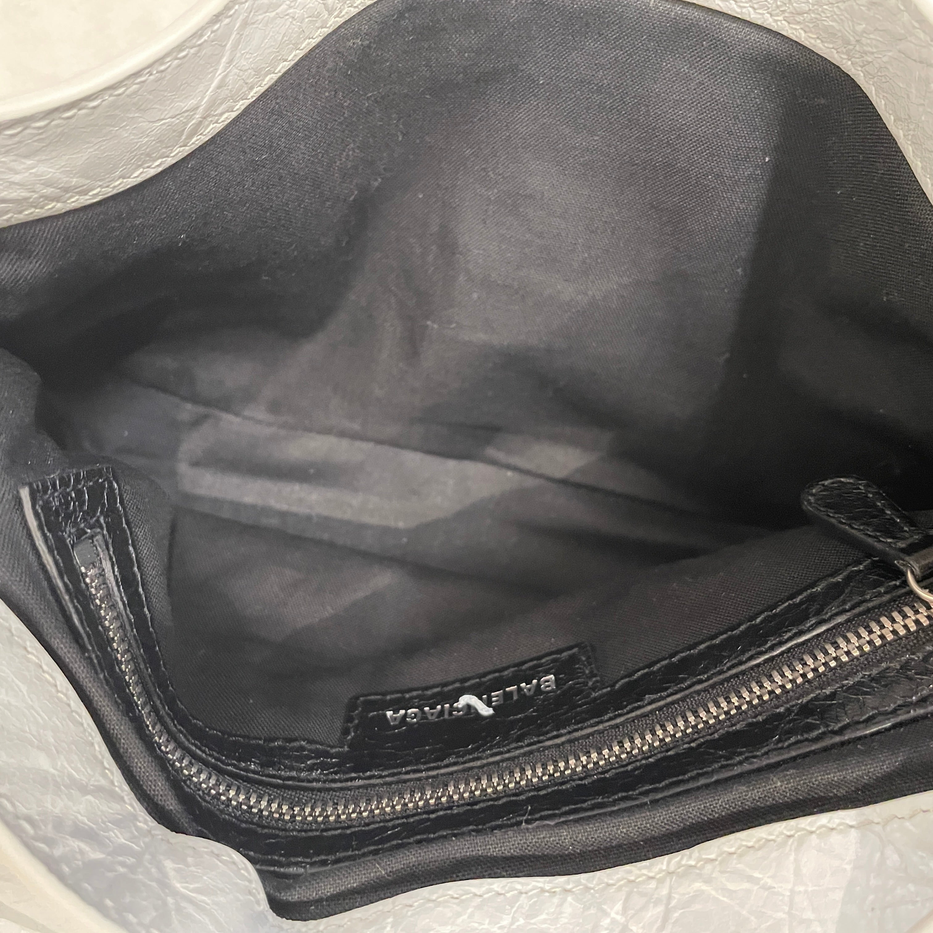 BALENCIAGA/Cross Body Bag/Leather/WHT/LE CAGOLE FLAP SHOULDER BAG view 8