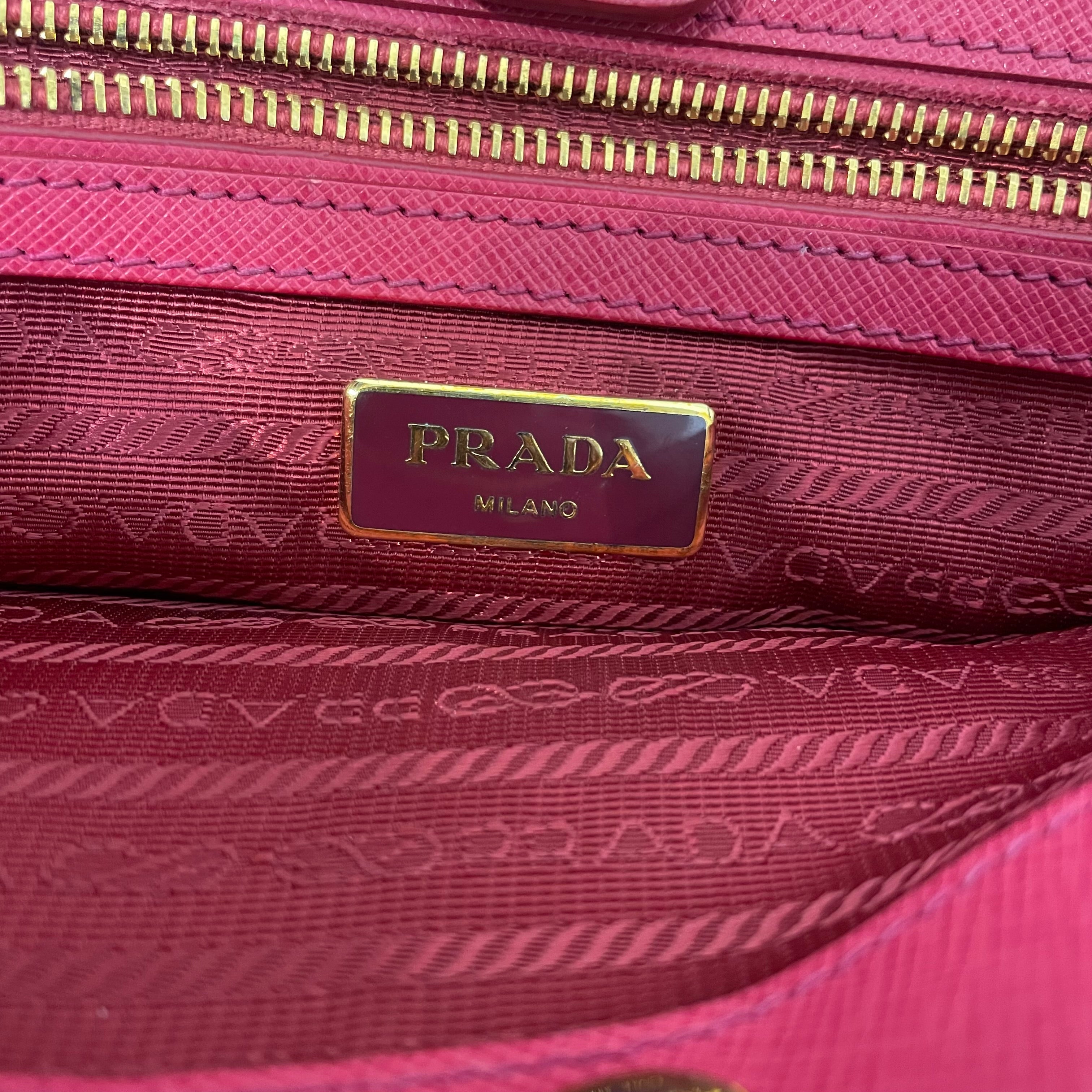 PRADA/Cross Body Bag/Leather/PNK/Saffiano Galleria Medium view 3