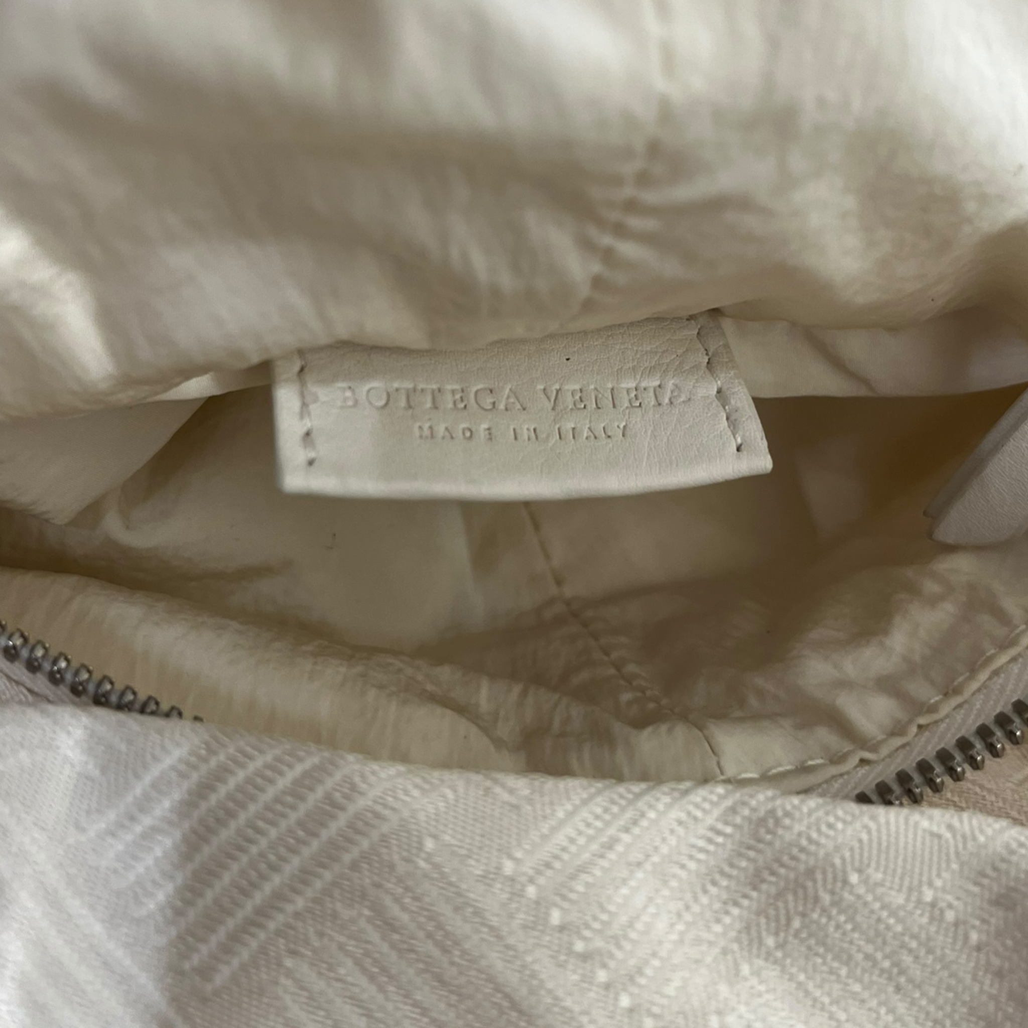 BOTTEGA VENETA/Clutch Bag/Nylon/WHT/BV handbag view 3
