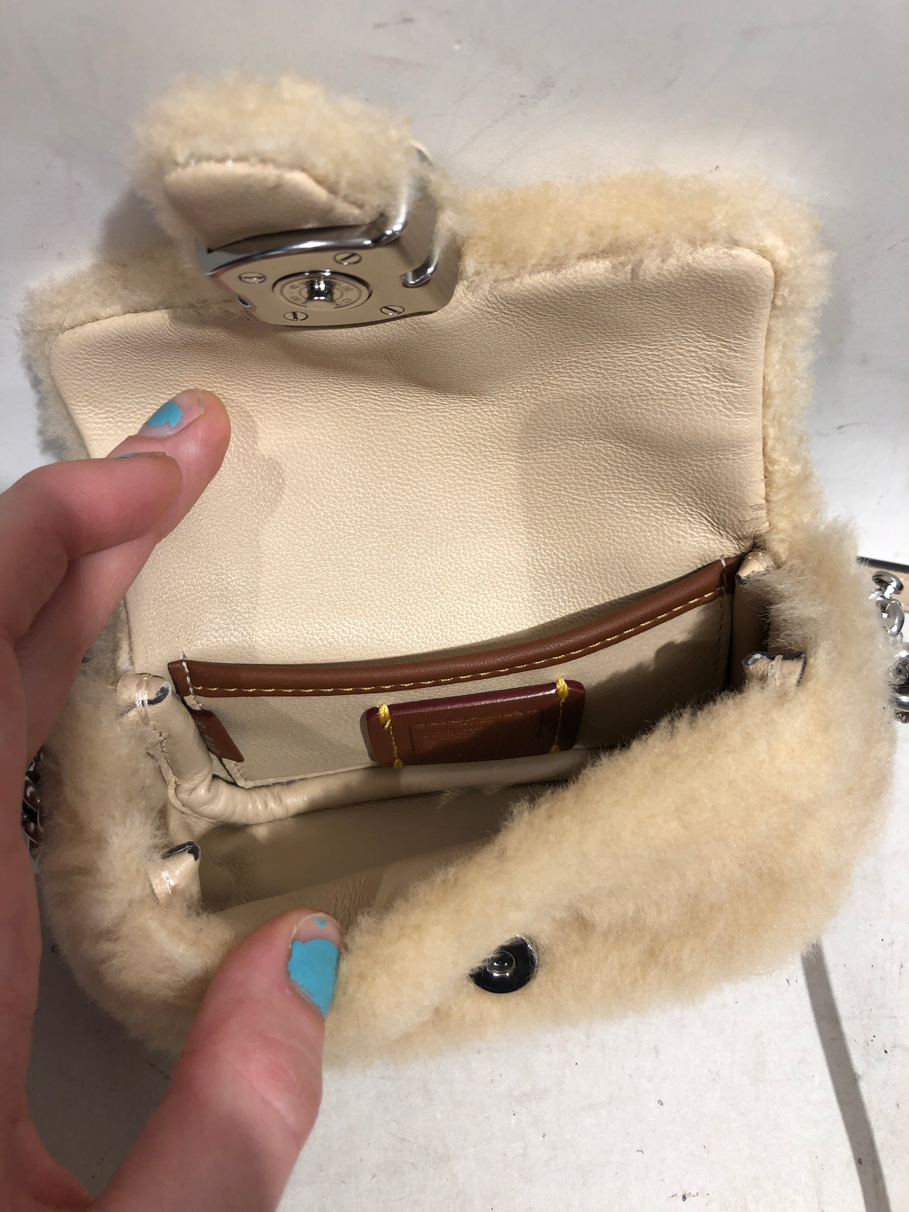 COACH/Cross Body Bag/Sheepskin/CRM/Sherling Pillow Tabby Crossbod view 6