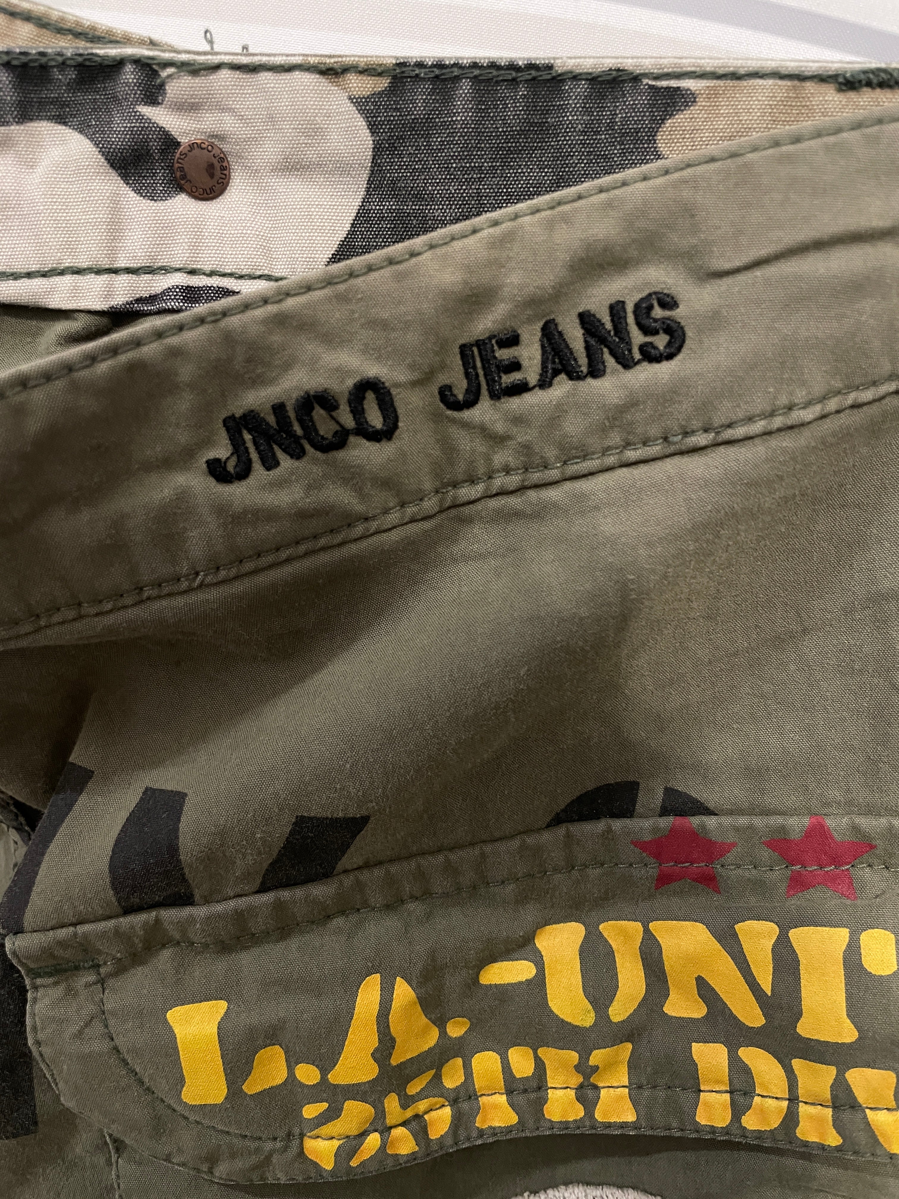 JNCO/Cargo Pants/36/Cotton/GRN/army jnco skull patch view 3
