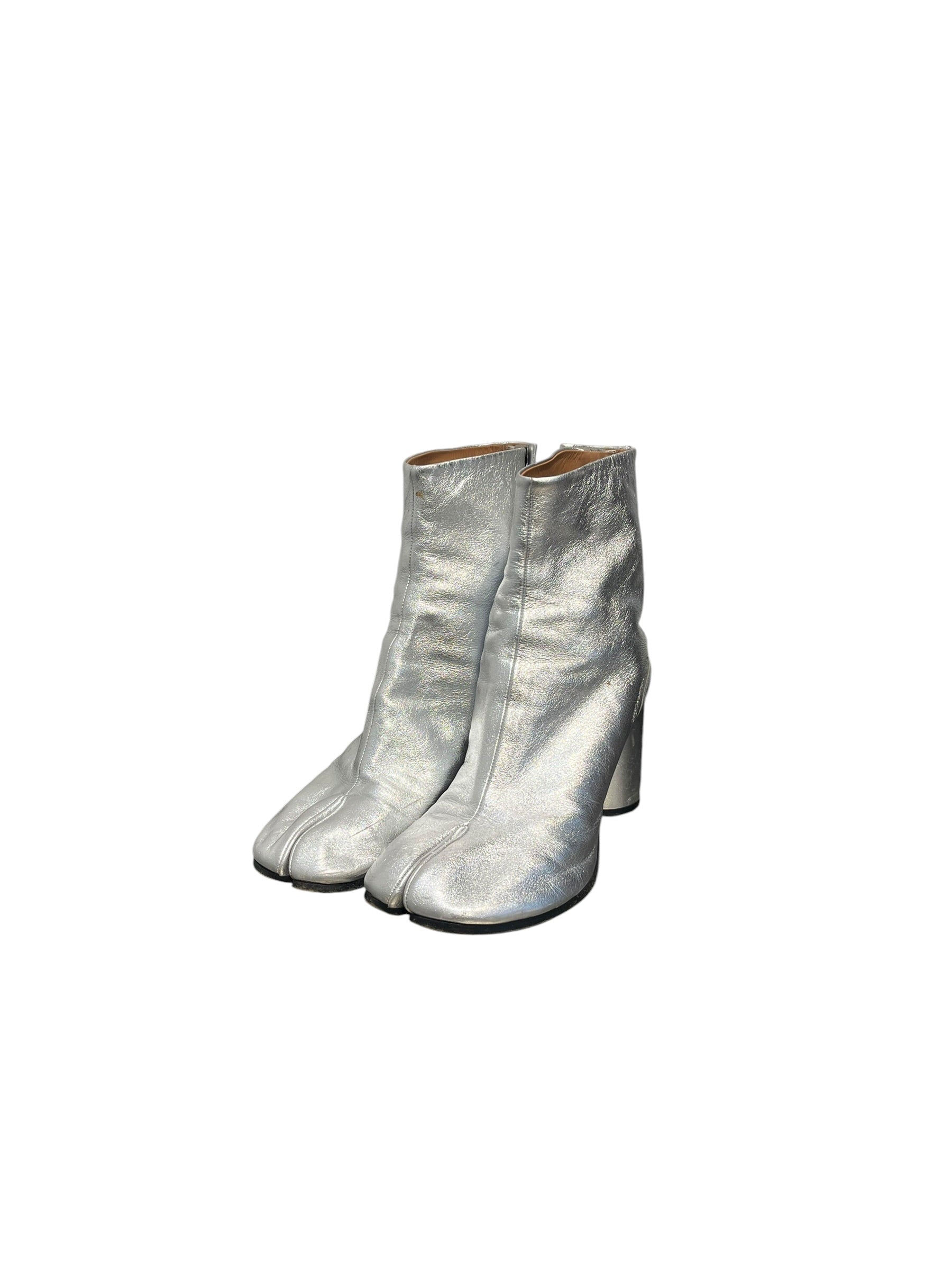 Maison Margiela/Heels/EU 40/Leather/SLV/TABI SILVER HEEL view 3