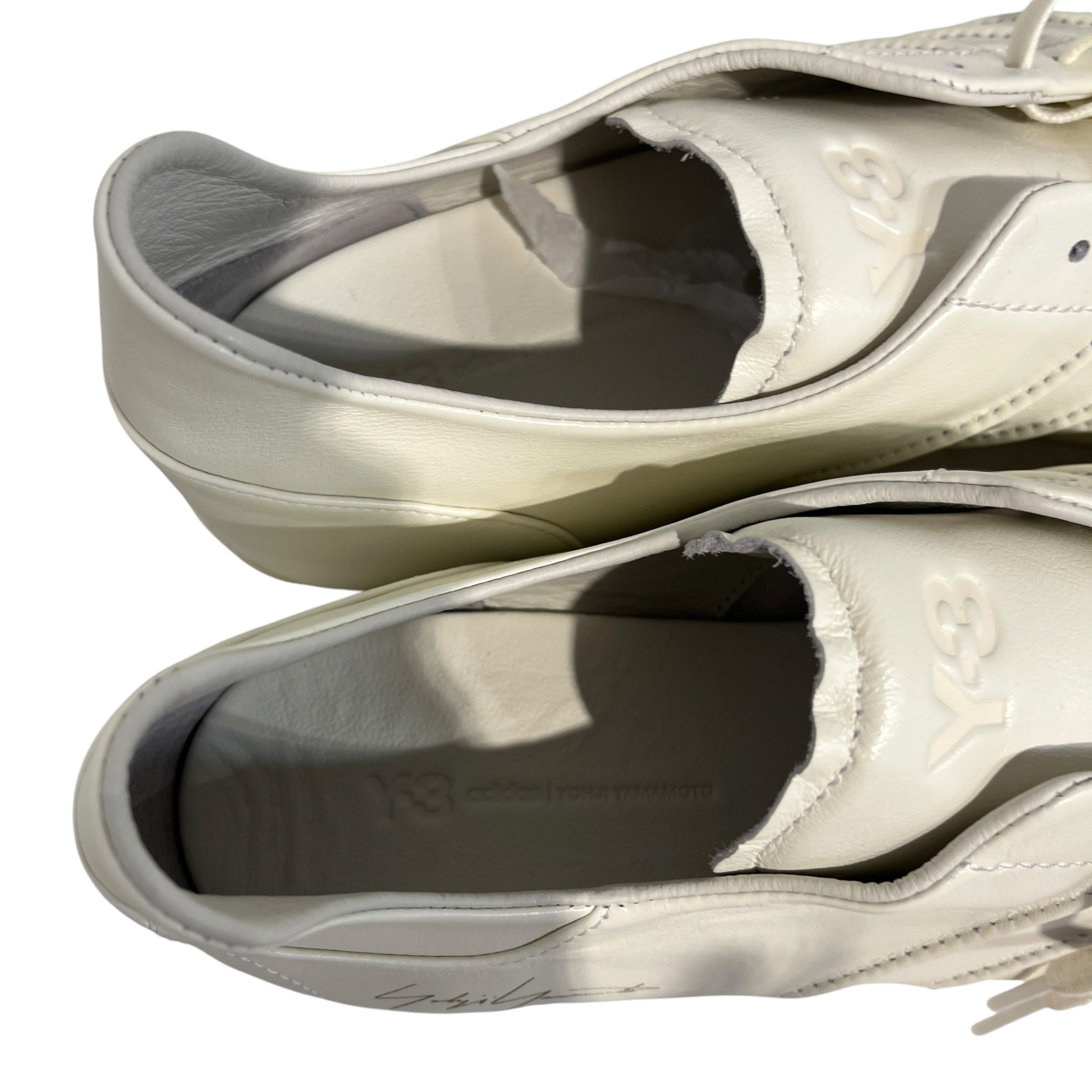 Y-3/Low-Sneakers/US 11/Leather/WHT/Country view 3