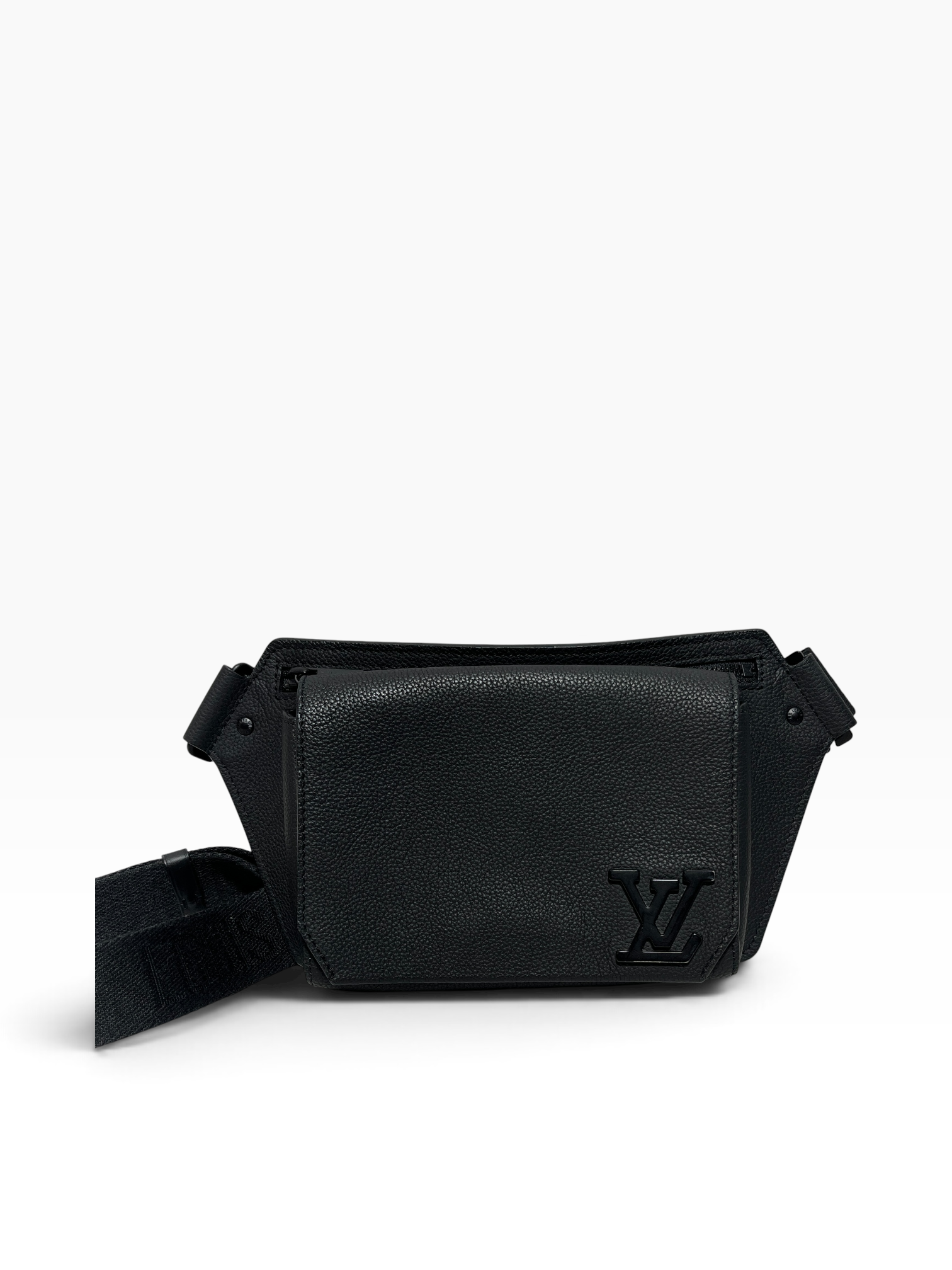 LOUIS VUITTON/Cross Body Bag/Leather/BLK/grained calf aerogram takeoff view 1