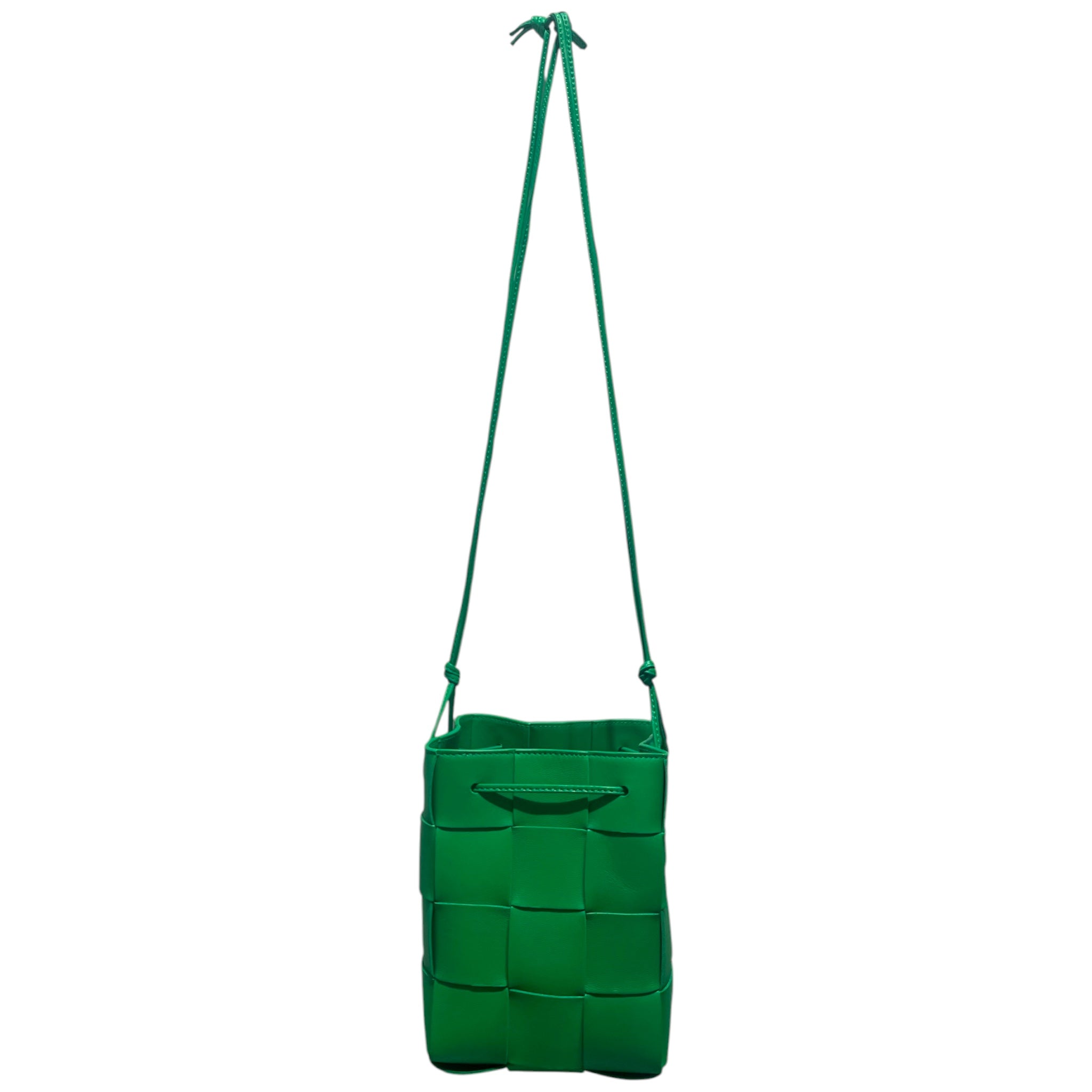 BOTTEGA VENETA/Basket Bag/Leather/GRN/Cassette Leather Bag view 1