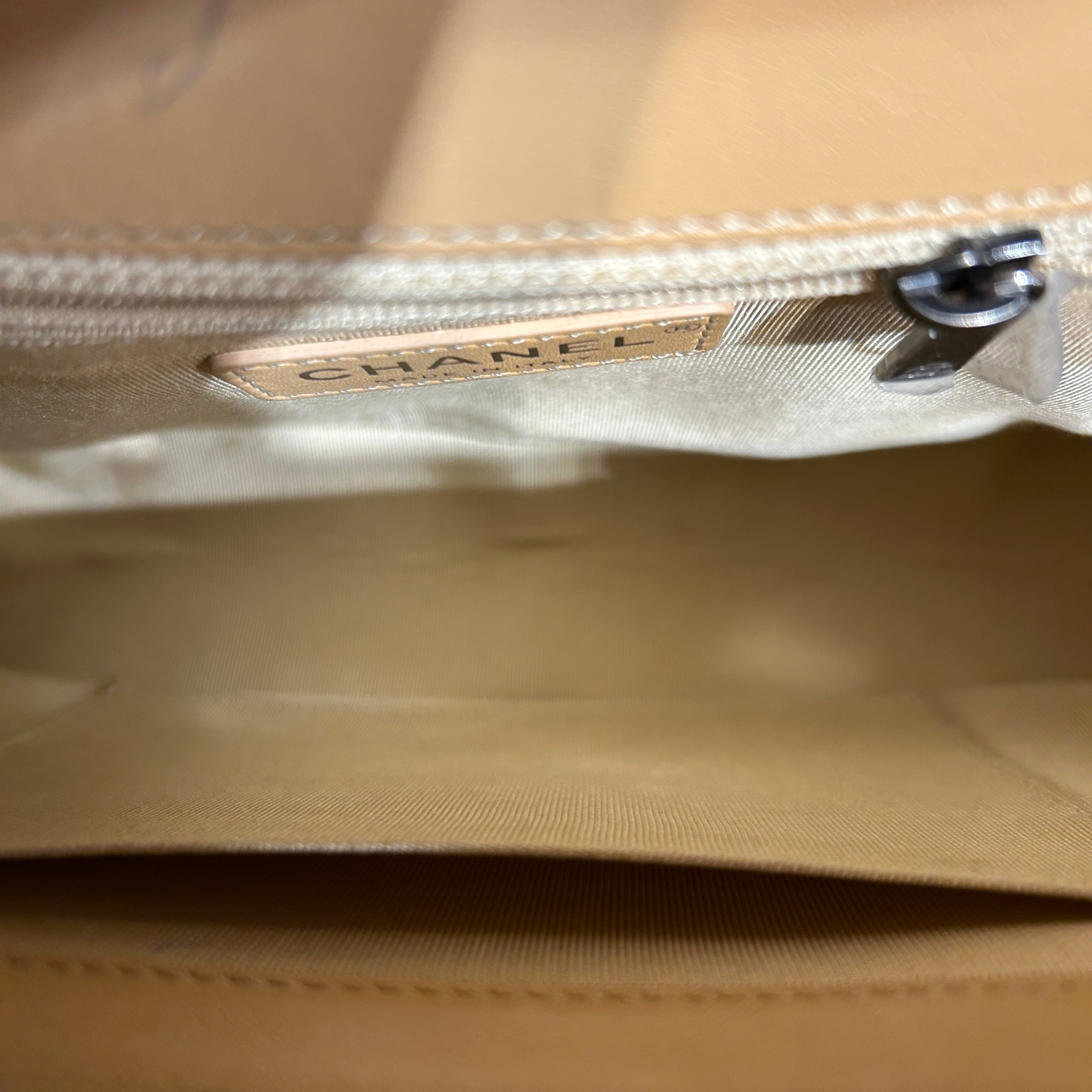 CHANEL/Bag/BEG/Boy Bag view 4