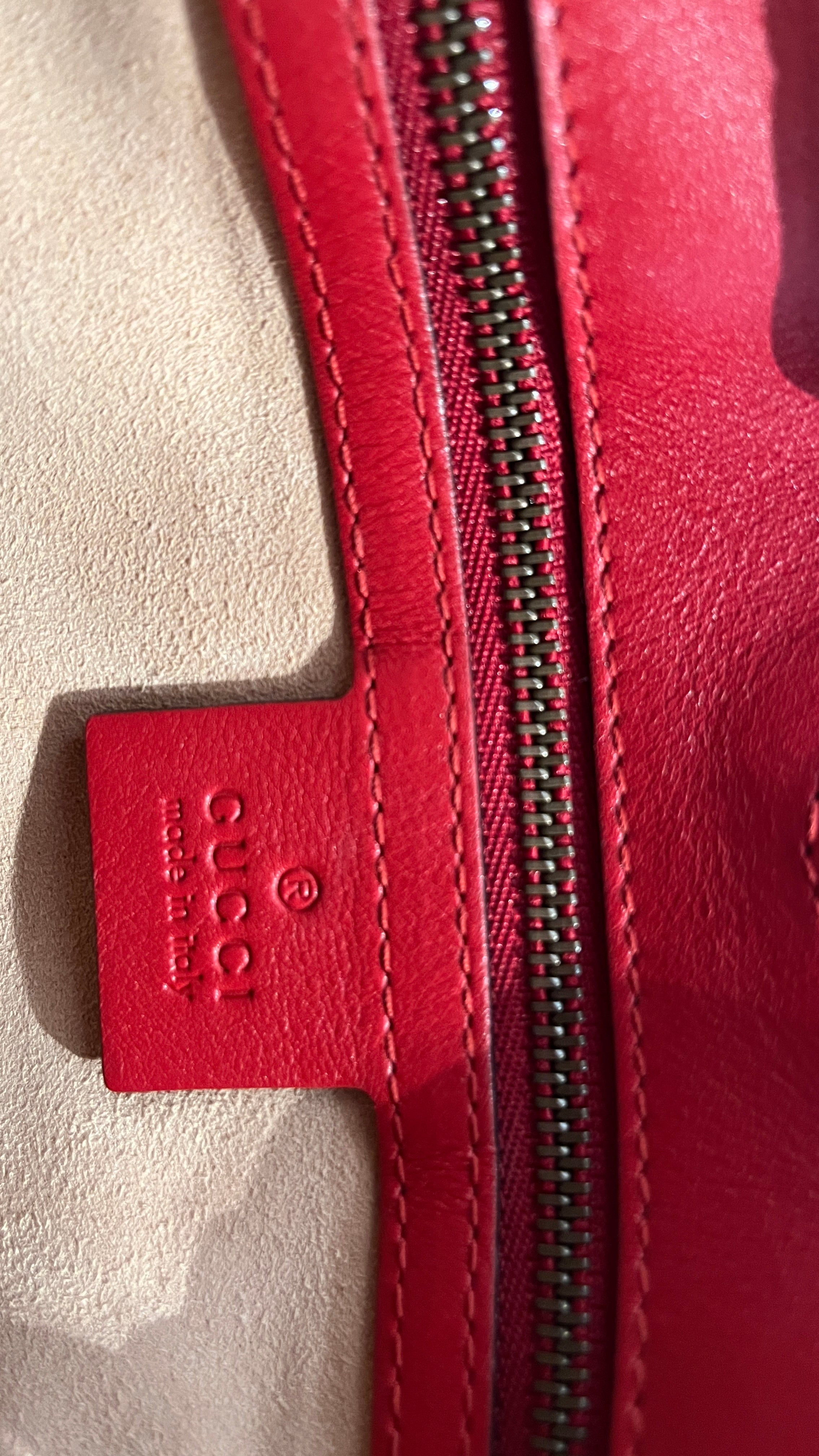 GUCCI/Cross Body Bag/Leather/RED/gucci gg marmont matelasse view 5
