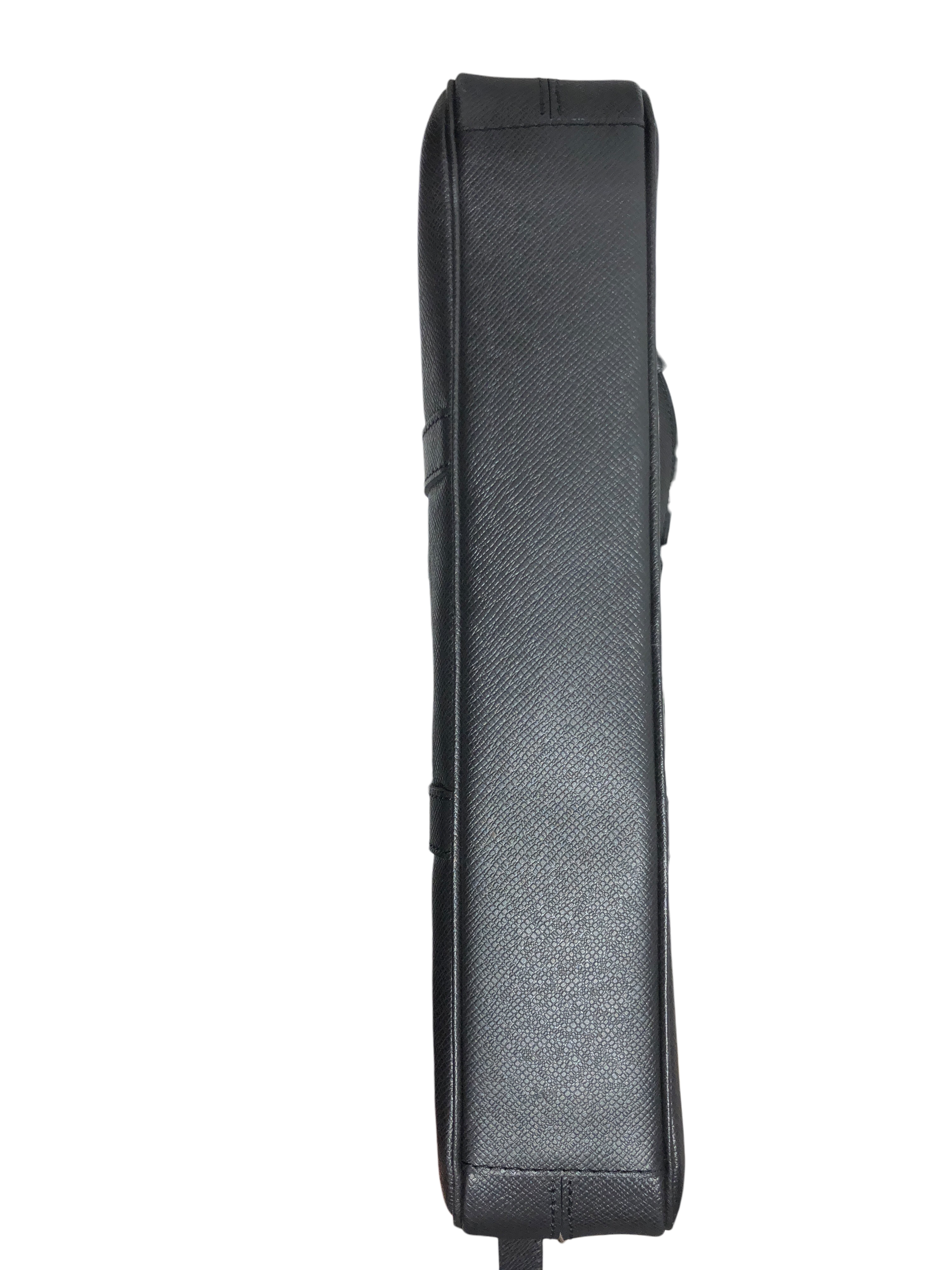 LOUIS VUITTON/Briefcase/BLK/TAIGA LEATHER FL2188 view 3