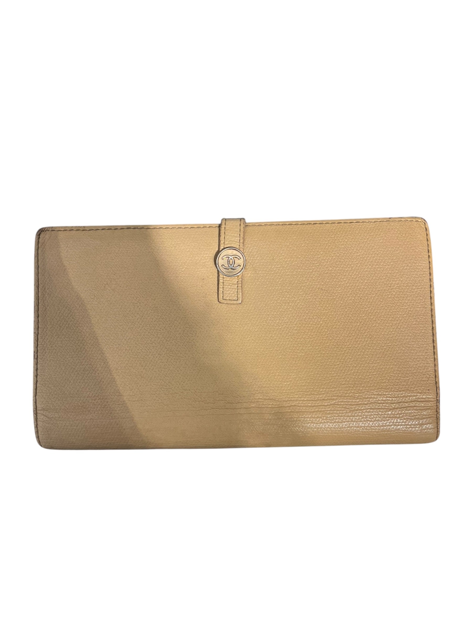 CHANEL/Bifold Wallet/Leather/CML/L's/GOLD DOUBLE C LOGO view 1
